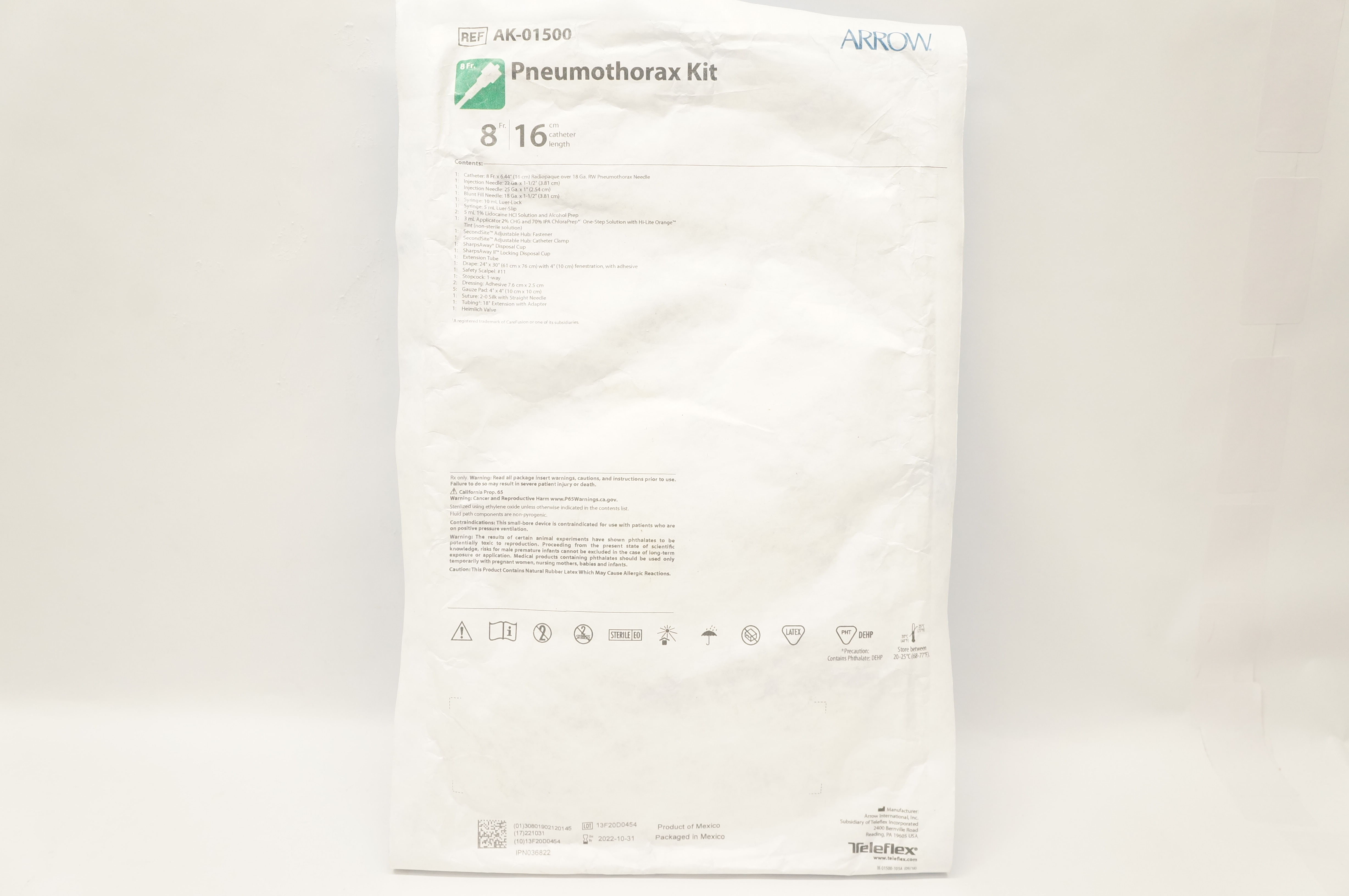 Arrow AK-01500 Pneumothorax Kit 8Fr  x 16cm (x)