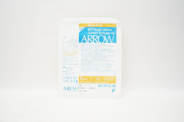 Arrow RC-09700 RIC Rapid Infusion Cath. Exchange Set 7Fr. x 5cm x .025inch (x)