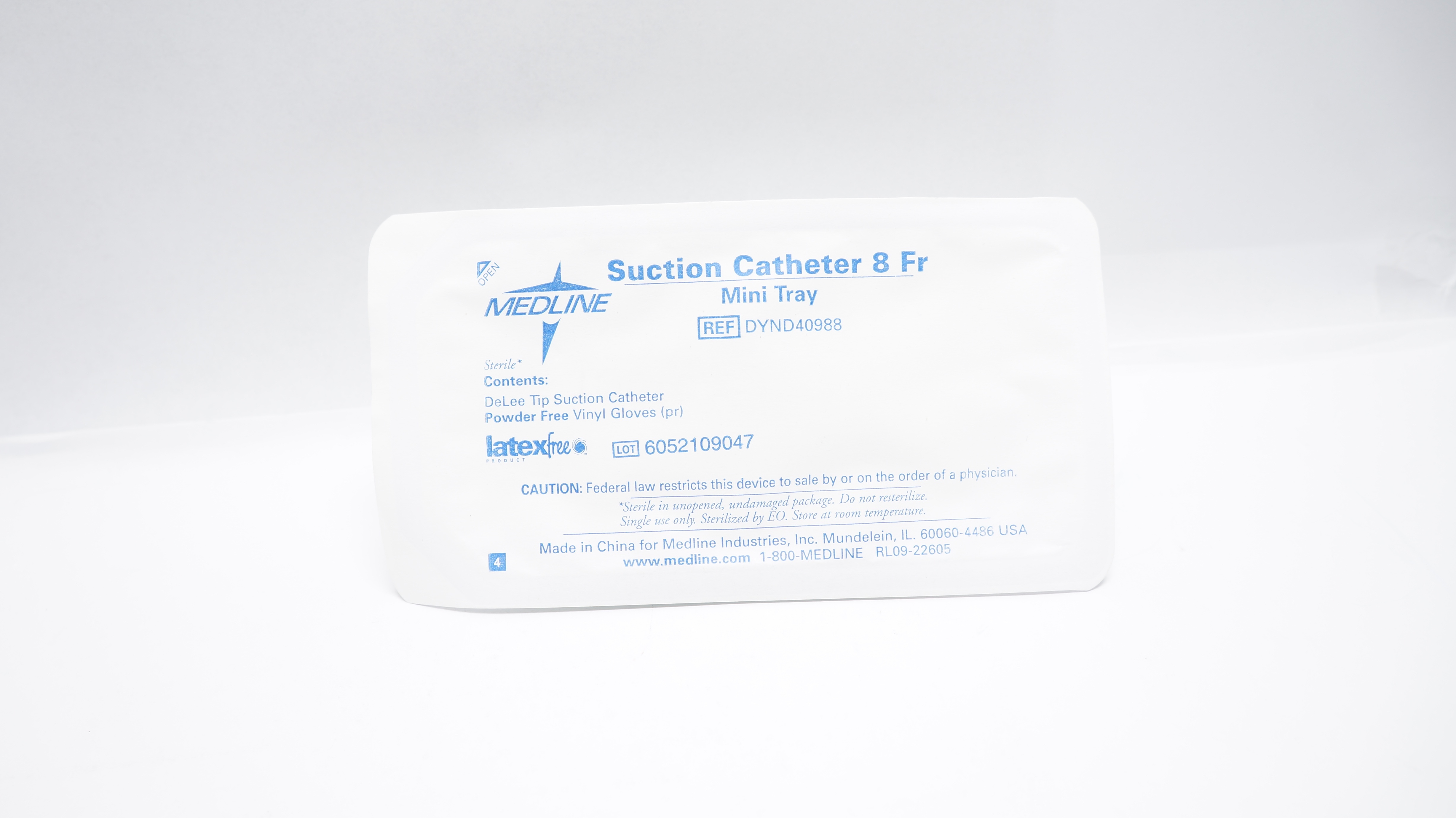 Medline DYND40988 Suction Cath. 8Fr Mini Tray