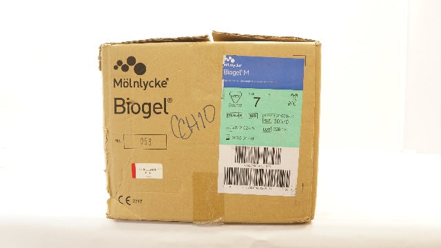Mölnlycke Health Care 30570 Latex Biogel M Surgical Gloves Size 7 - Case of 200