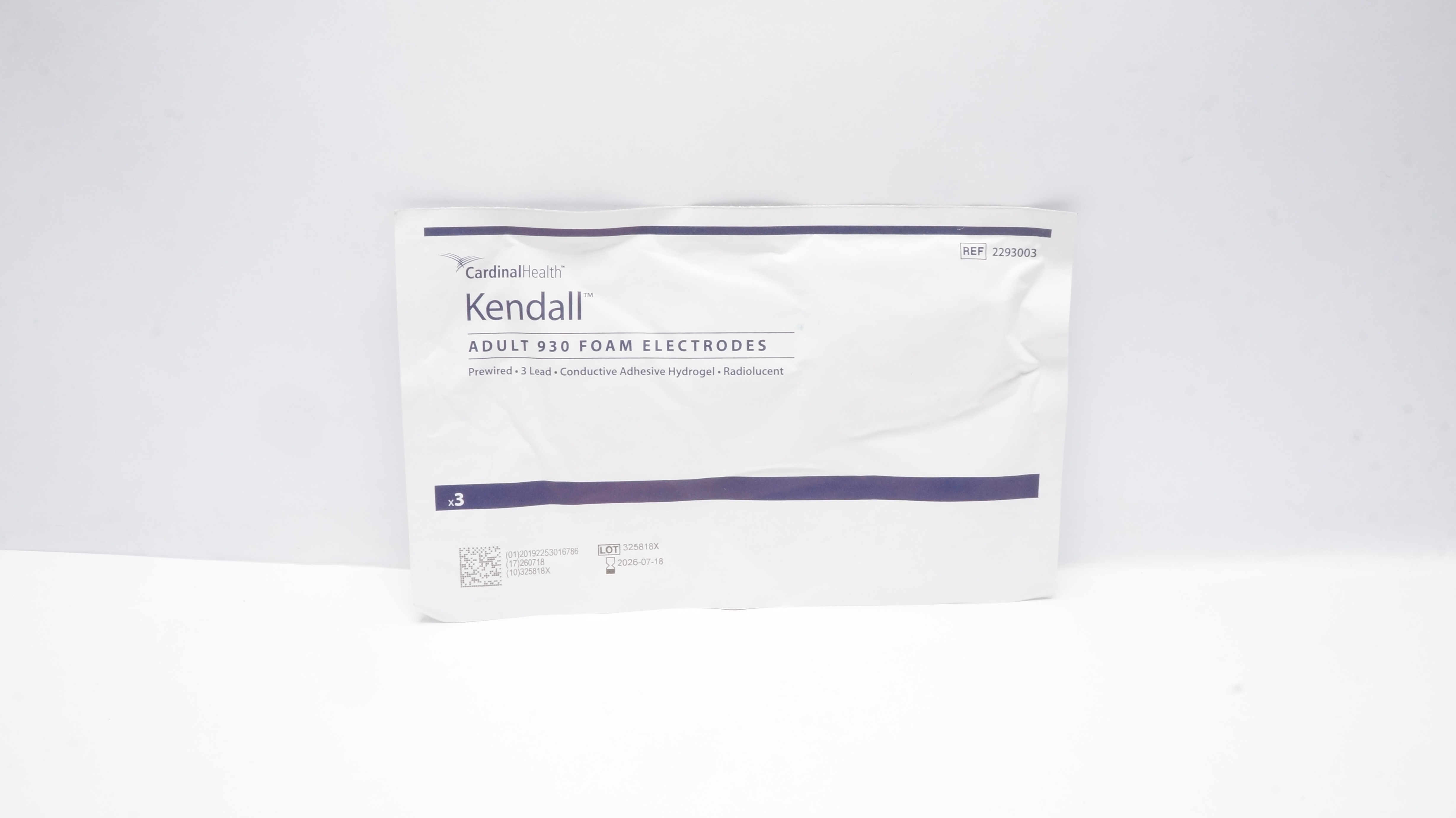 Cardinal Health 2293003 Kendall Adult 930 Foam Electrodes - Pack of 3