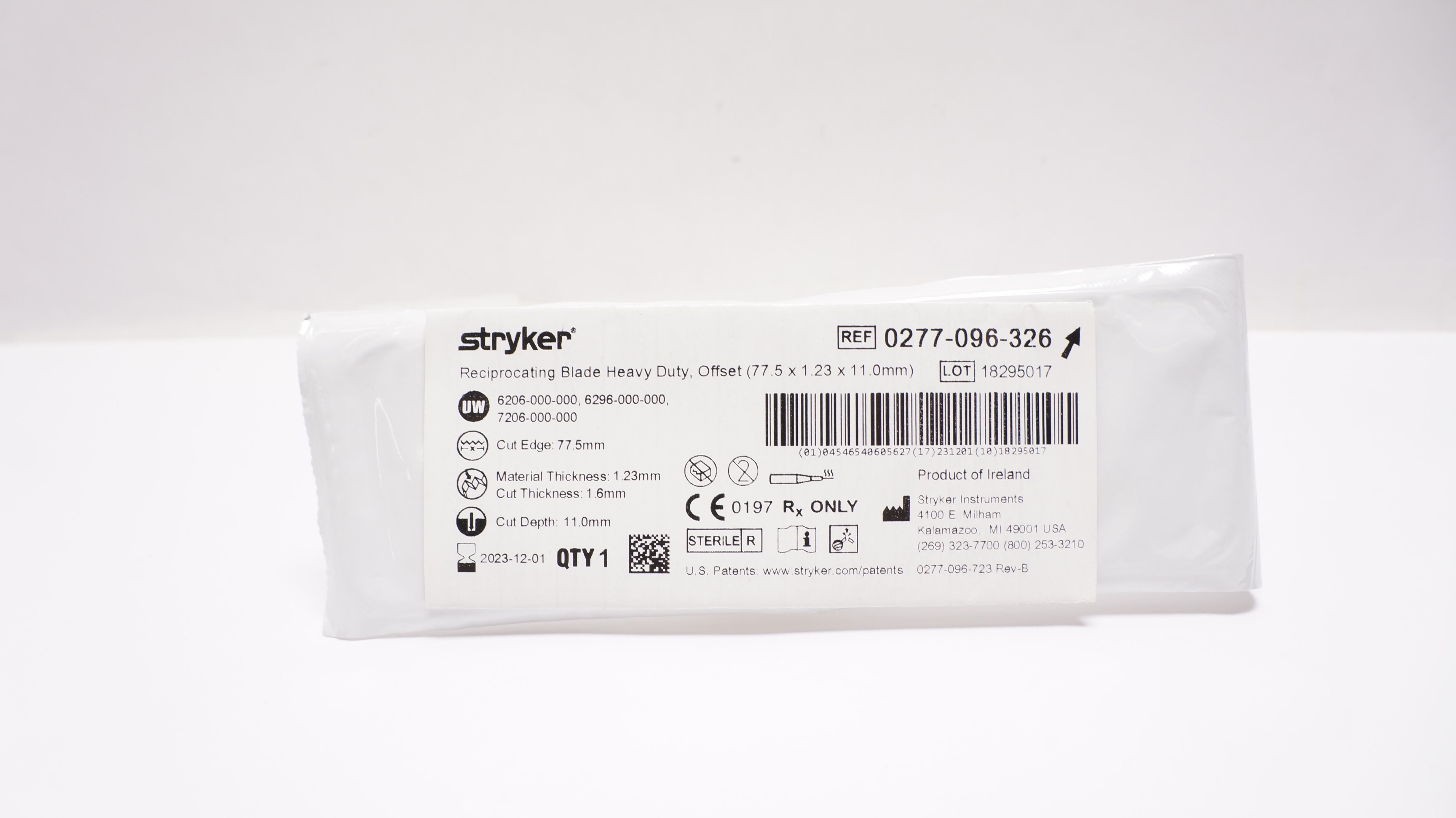 Stryker 0277-096-326 Reciprocatintg Blade Heavy Duty Offset 77.5x1.23x11.0mm (x)