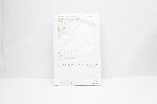 Arrow AK-01500 Pneumothorax Kit 8Fr x 16cm Length (x)