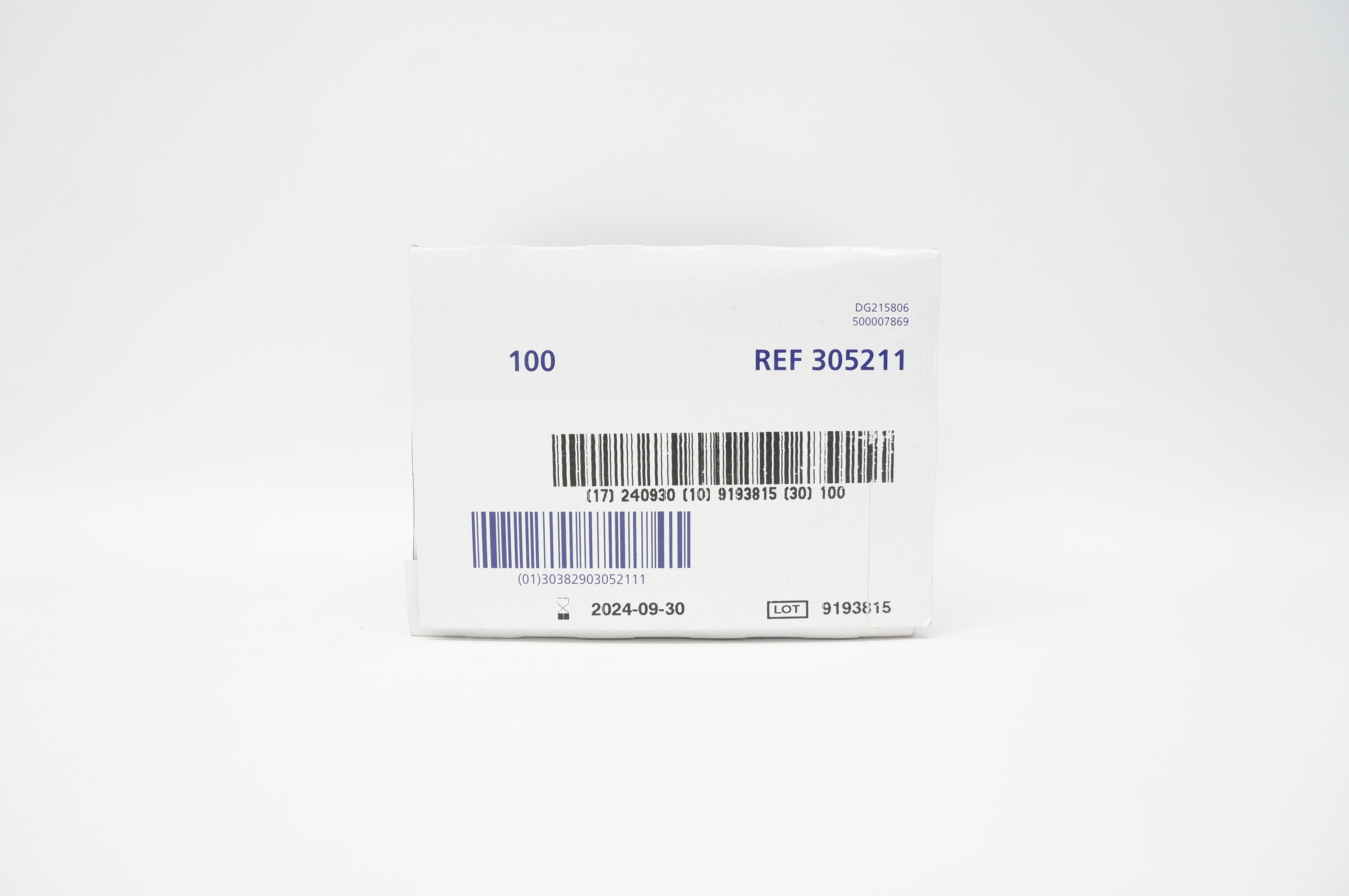 BD 305211 Blunt Fill Ndle with Filter 18G x 1-1/2inch - Box of 100