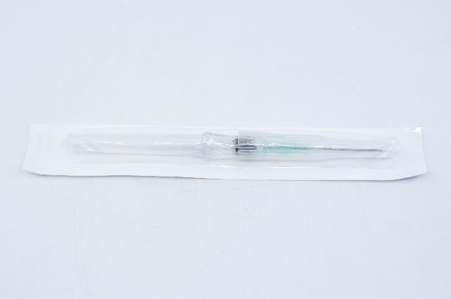 BD 381444 Insyte Autoguard Shielded I.V. Cath. 18Ga x 1.16inch, 105ml (x)