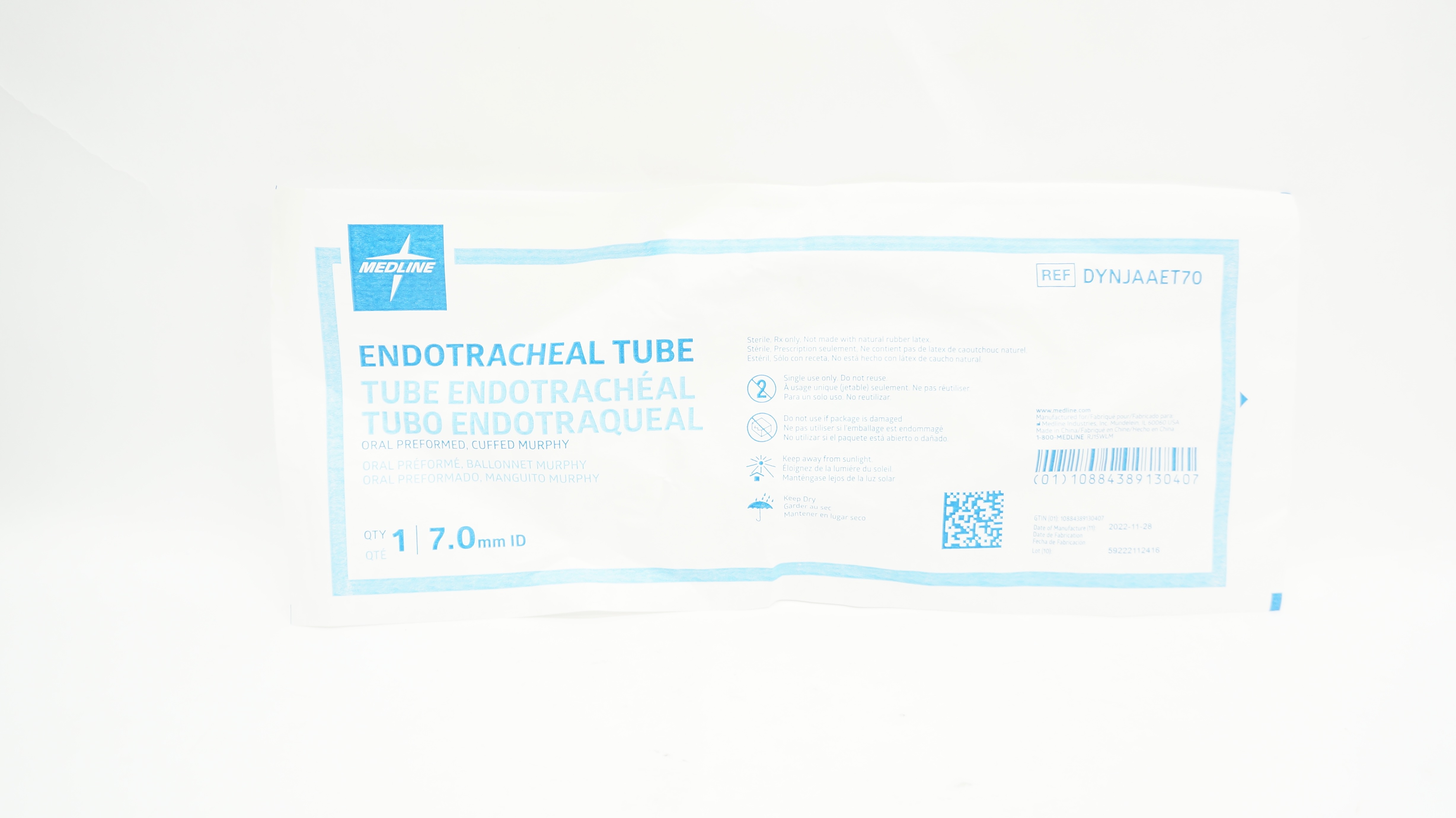 Medline DYNJAAET70 Oral Preformed Cuffed Endotracheal Tube 7.0mm I.D.