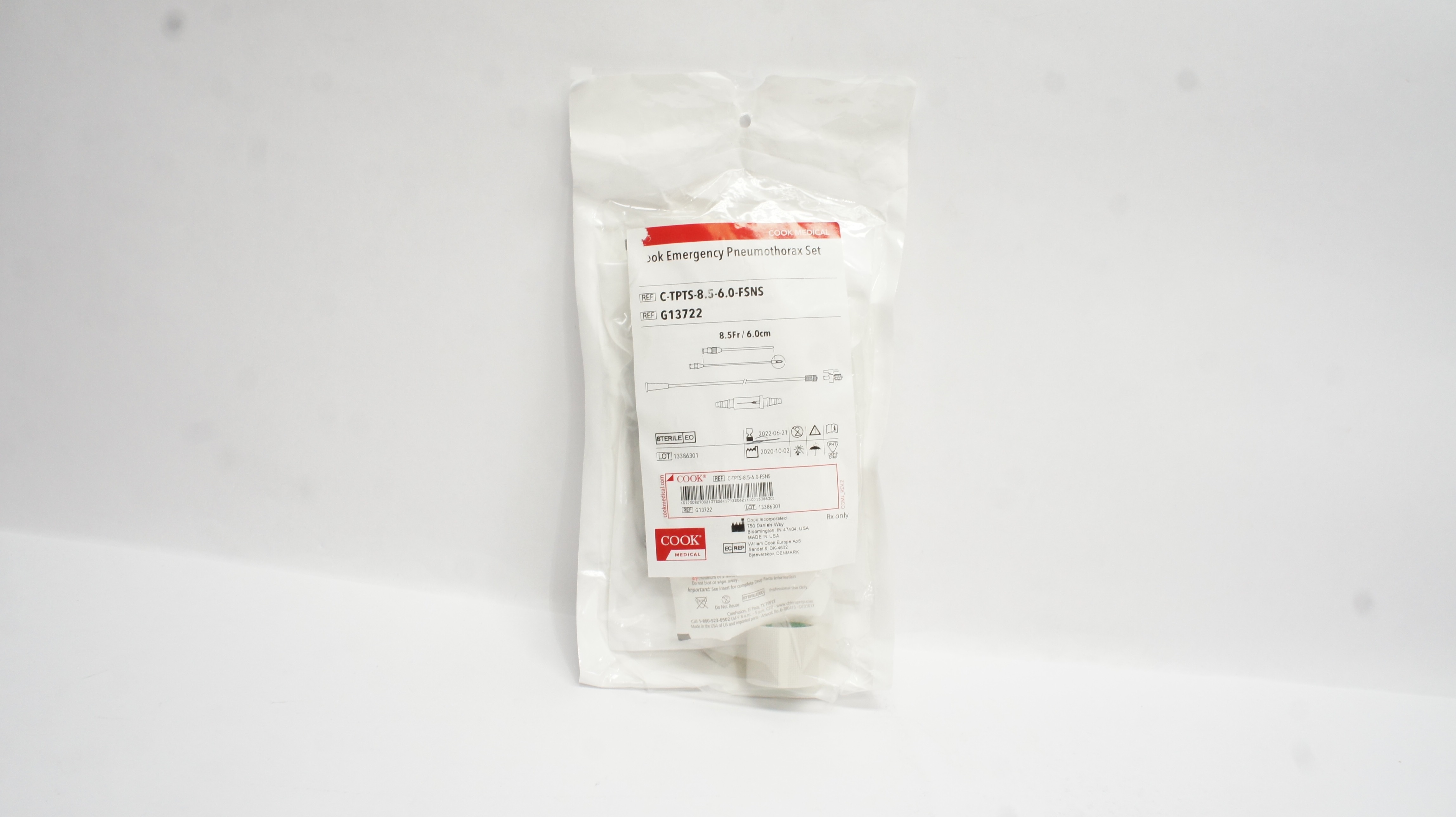 Cook Medical G13722 Emergency Pneumothorax Set 8.5Fr (x)