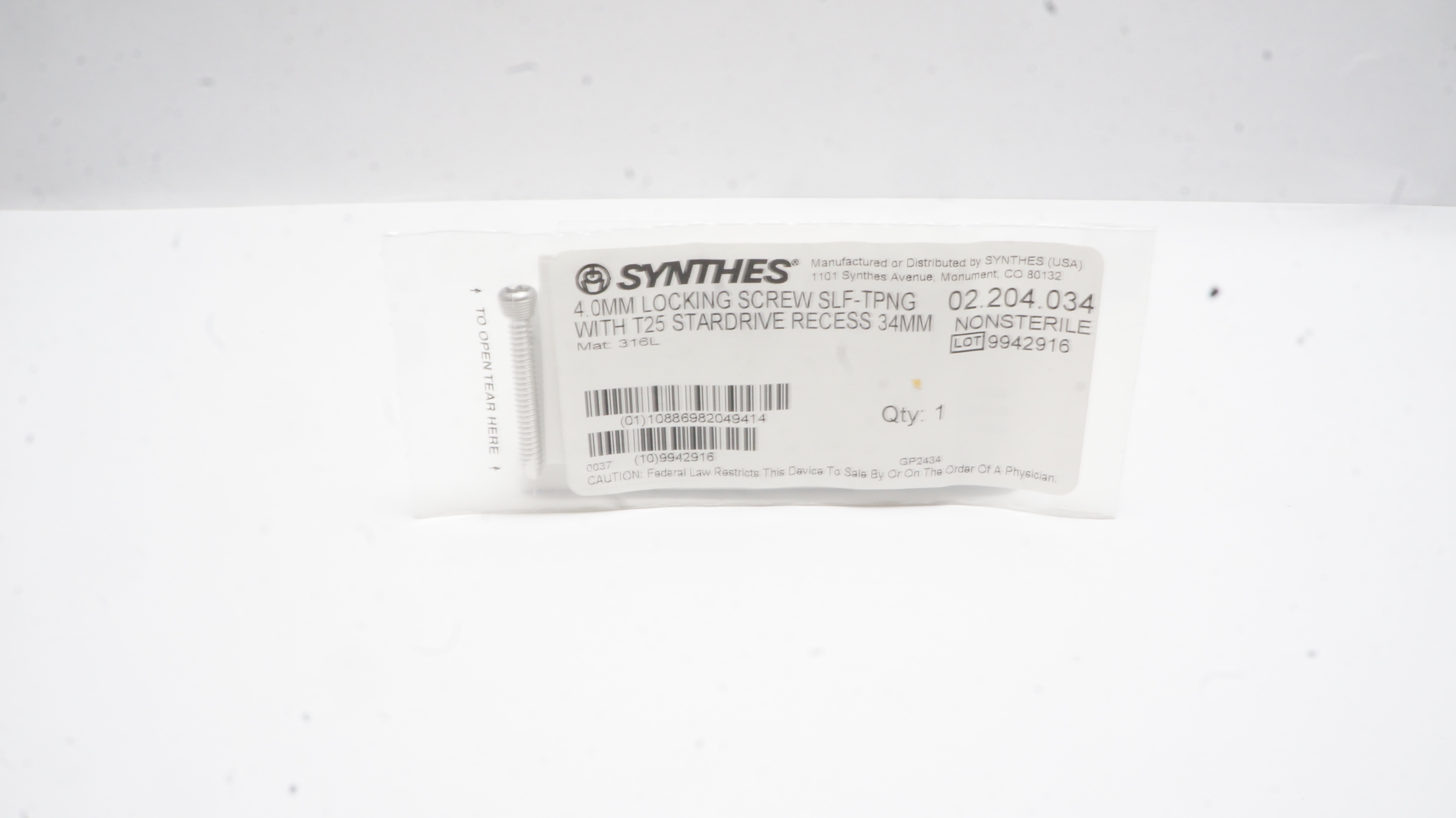 Synthes 02.204.034 4.0mm LCKNG Screw Self/Tapping W/T25 Stardrive Recess 34mm