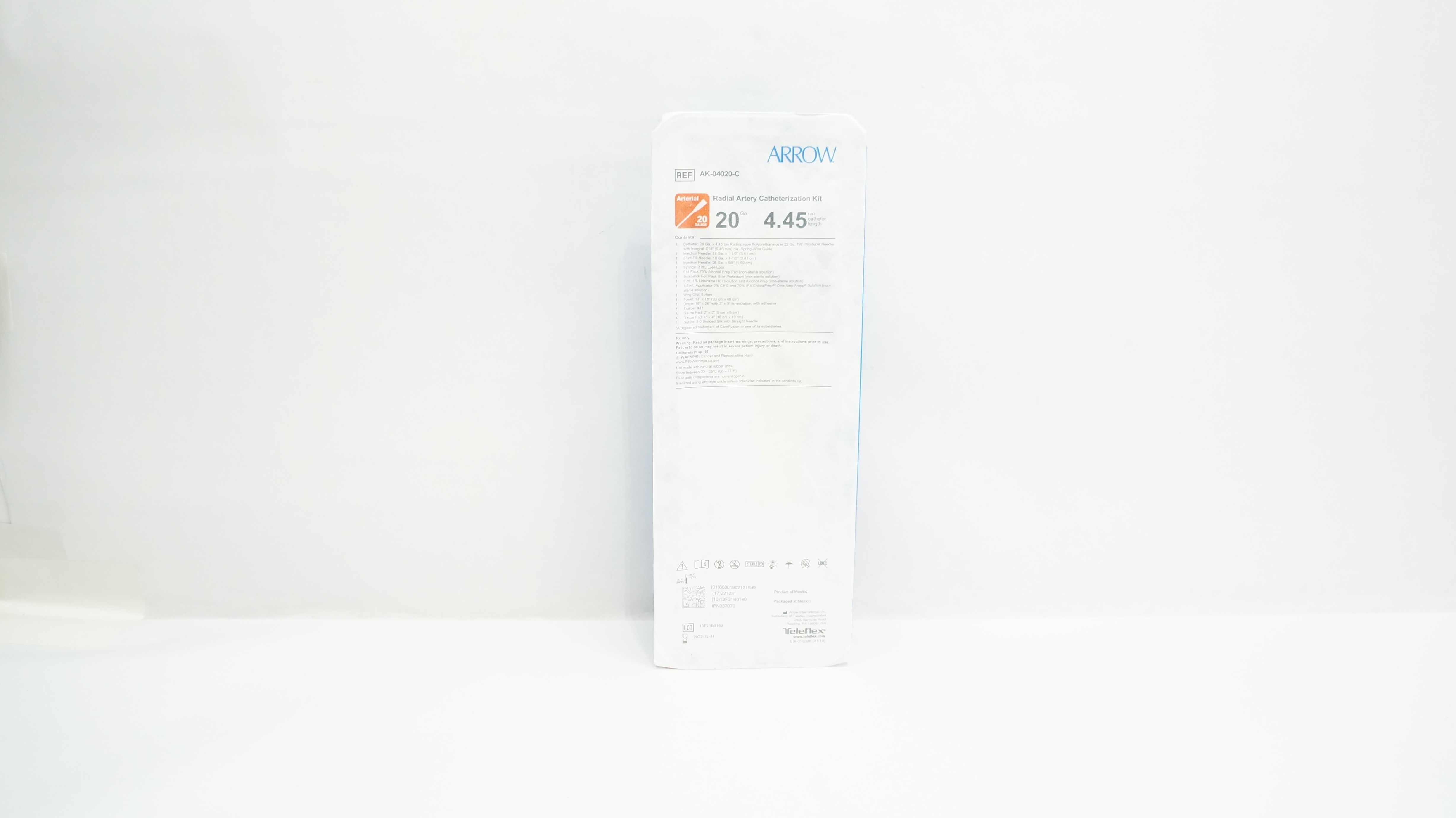 Arrow AK-04020-C Radial Artery Catheterization Kit 20Ga x 4.45cm (x)