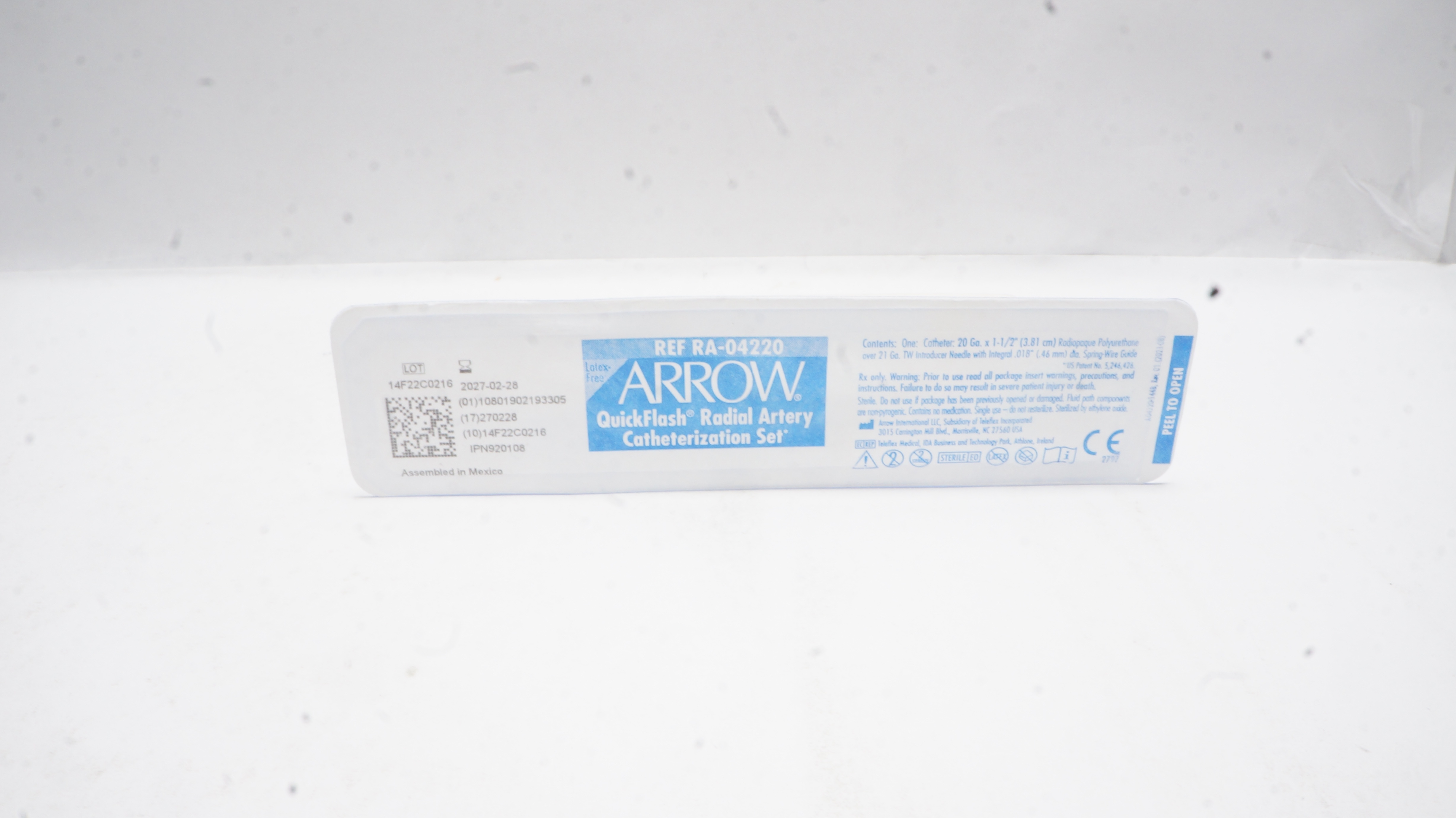 Arrow RA-04220 Quick Flash Radial Artery Catheterization Set 20Ga x 1-1/2inch