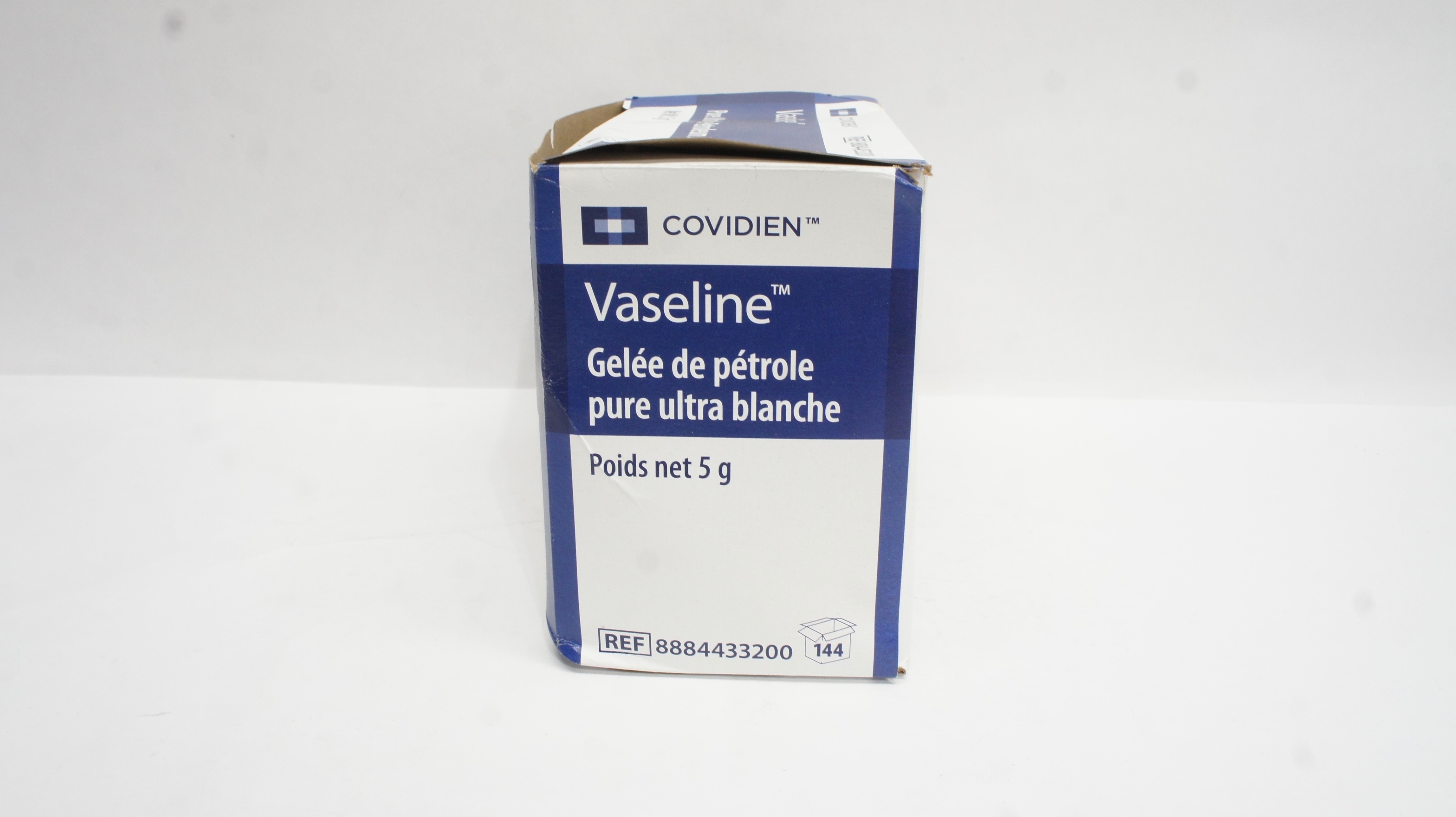 Covidien 8884433200 Vaseline Pure Ultra White Petroleum