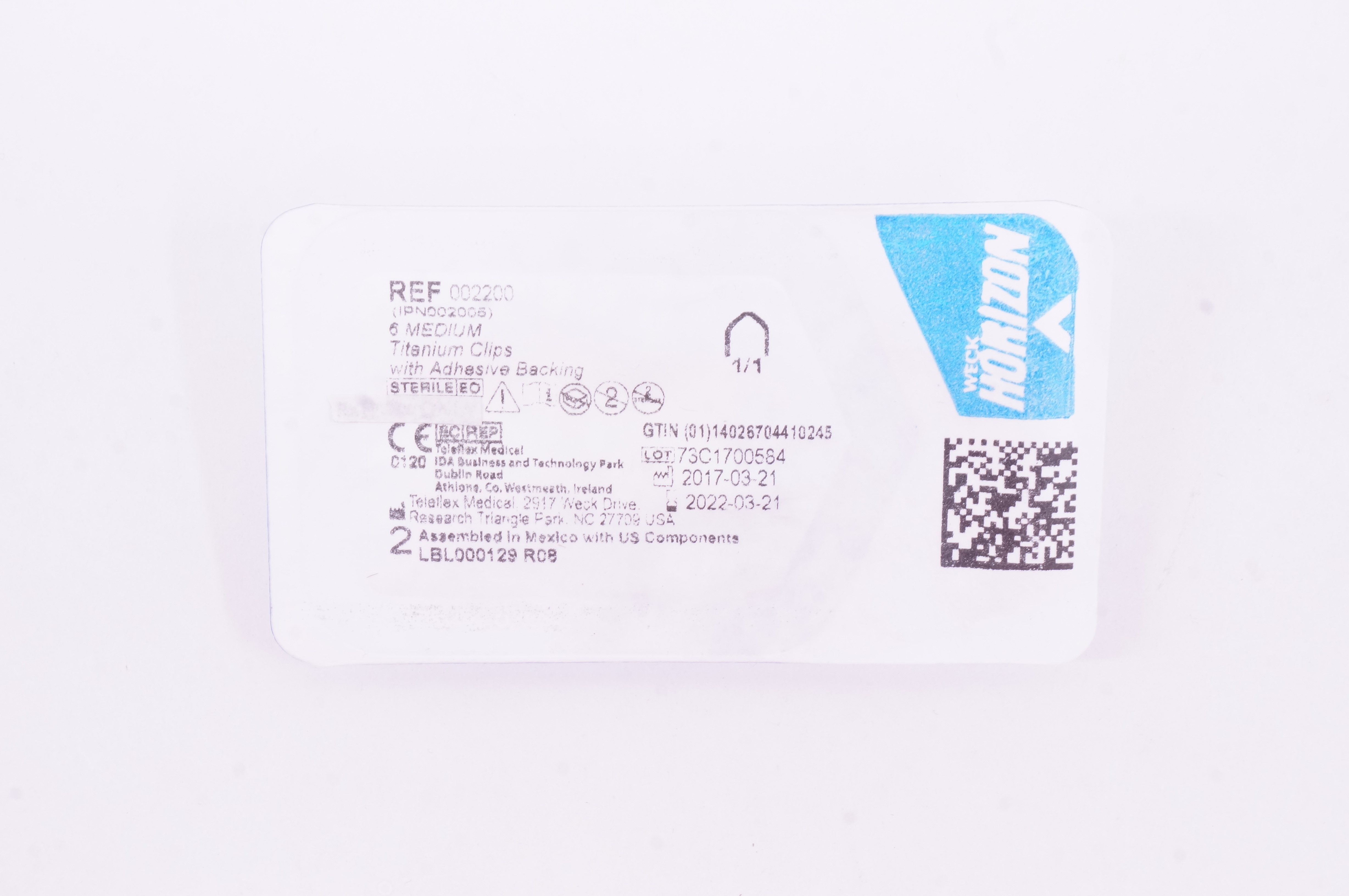 Teleflex 002200 Weck Horizon 6 Medium Titanium Clips with Adhesive Backing 1/1