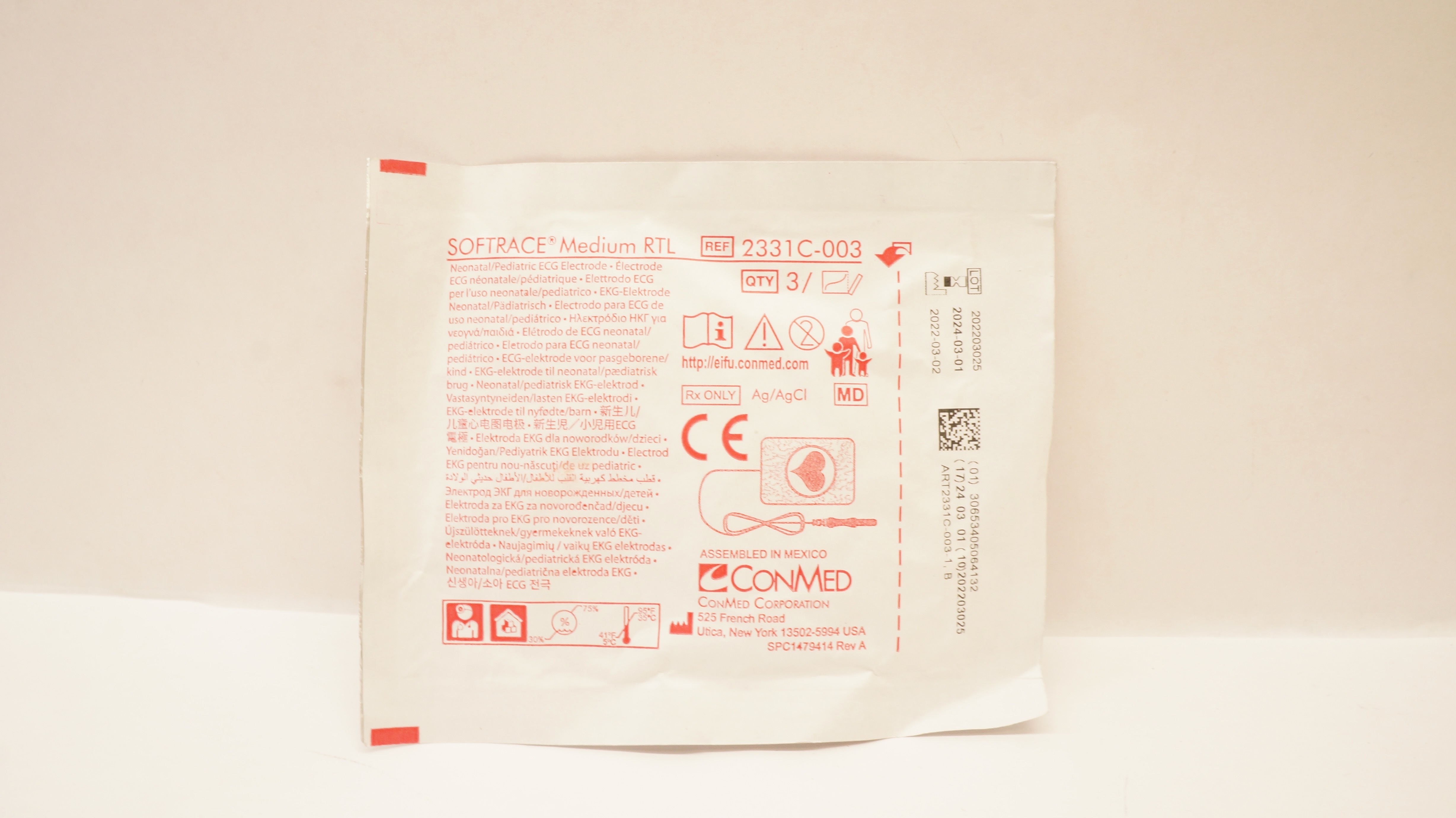 ConMed 2331C-003 Softrace Mediuml RTL Neonatal/Pediatric ECG Electrode - Bag of 3