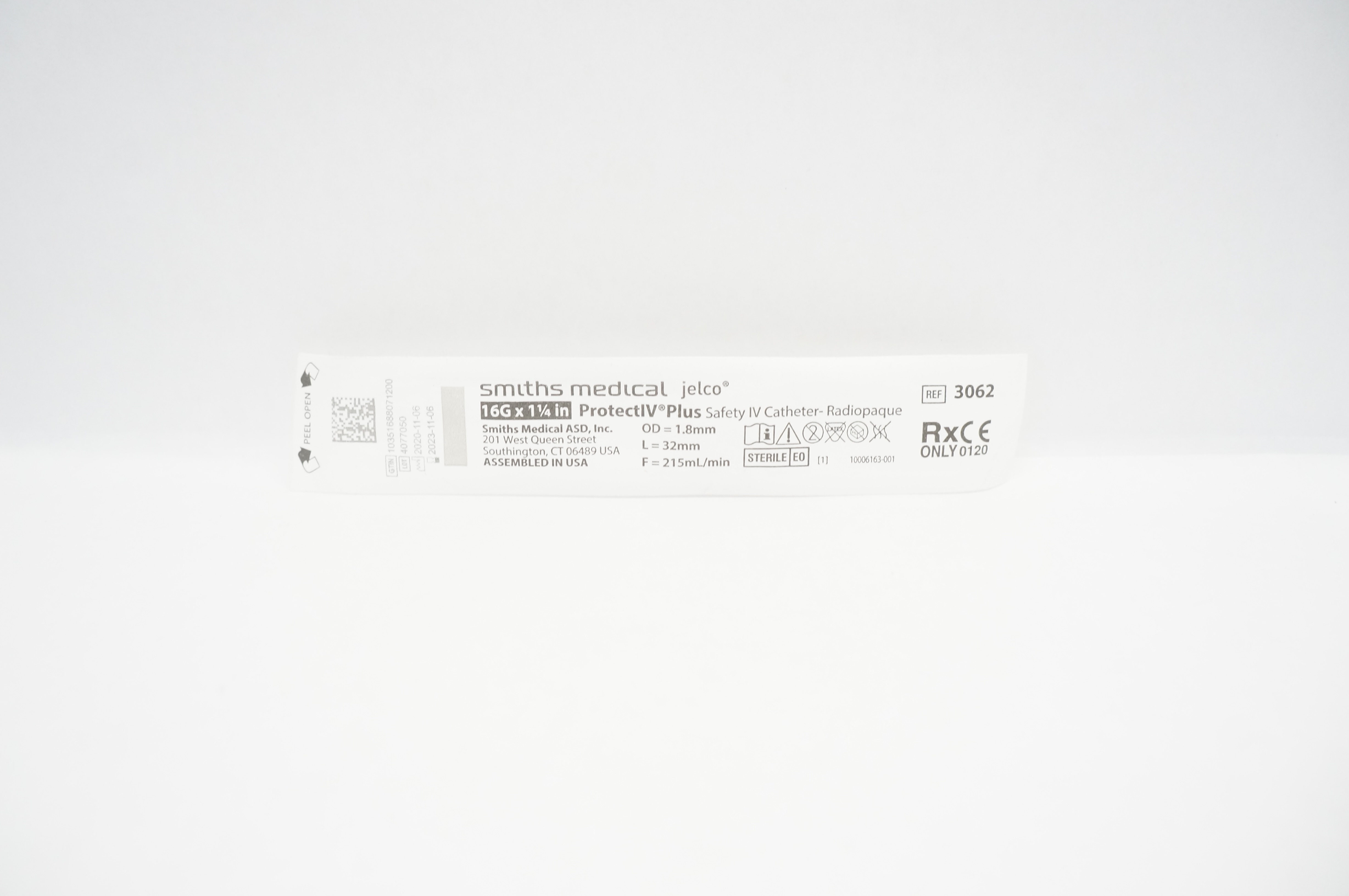 Smiths Medical 3062 ProtectIV Plus 16G x 1-1/4inch