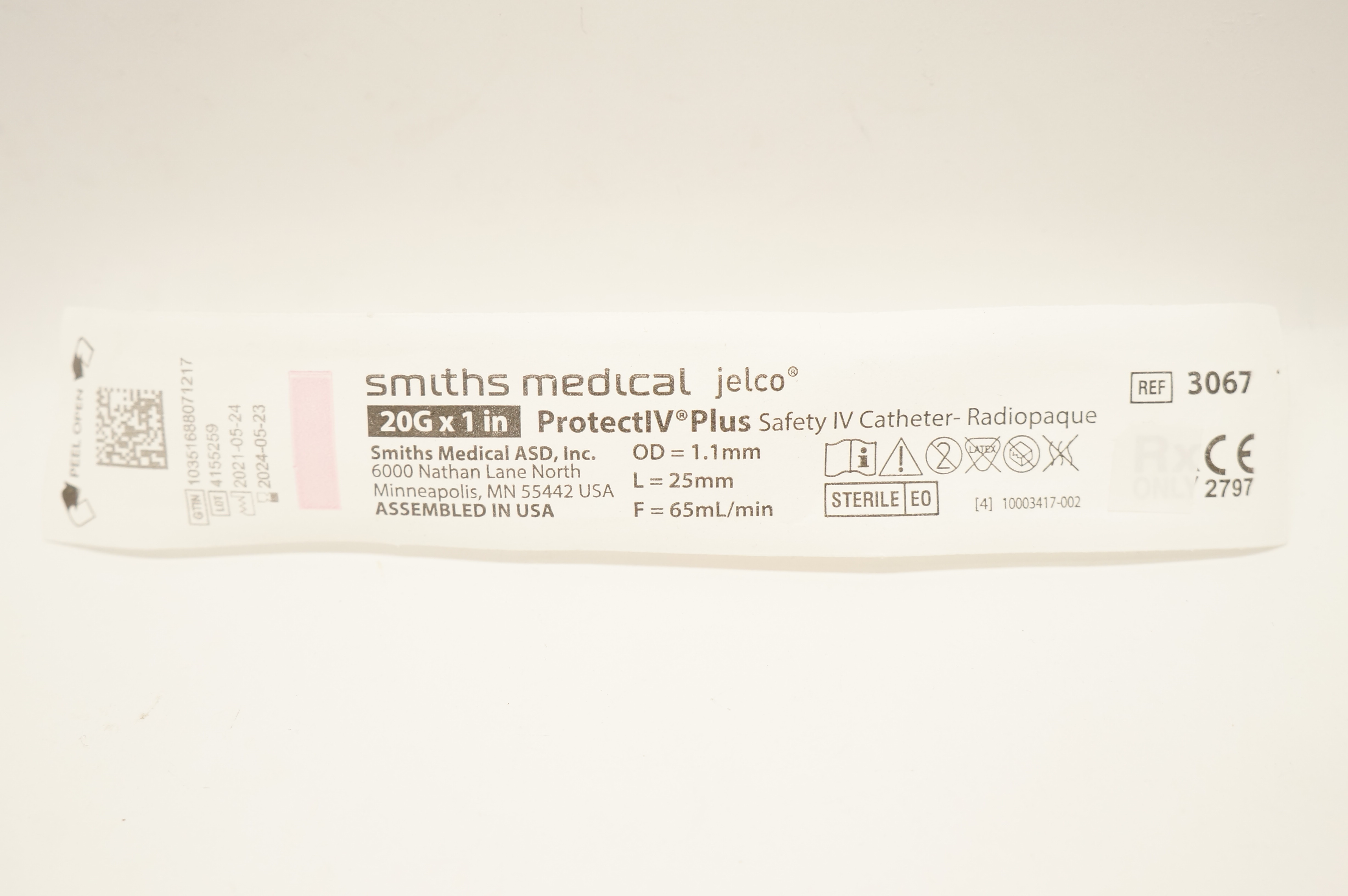 Smiths Medical 3067 Protect IV Plus Safety Cath. Radiopaque 20G x 1inch