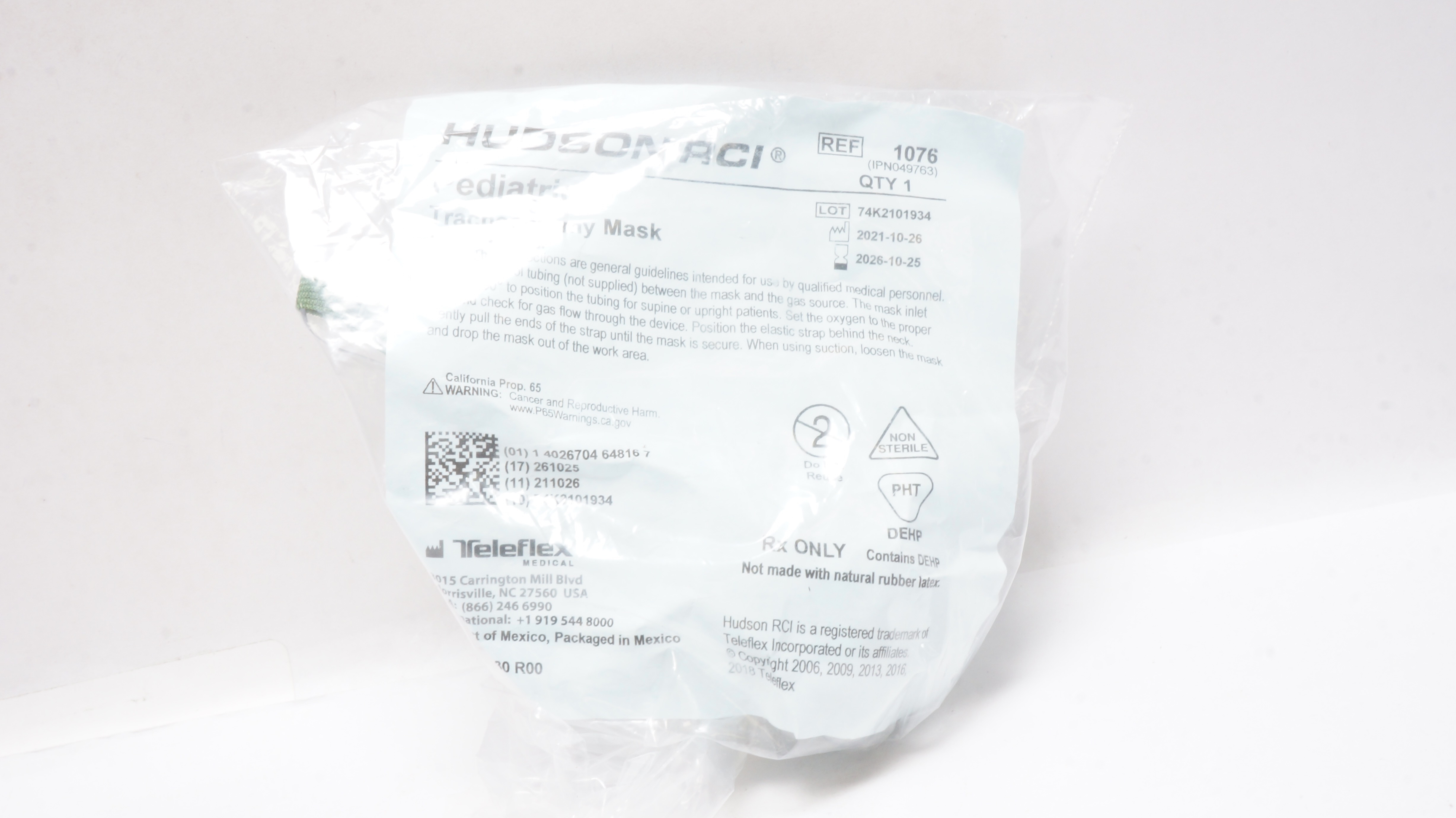 Teleflex 1076 Hudson RCI Pediatric Tracheostomy Mask