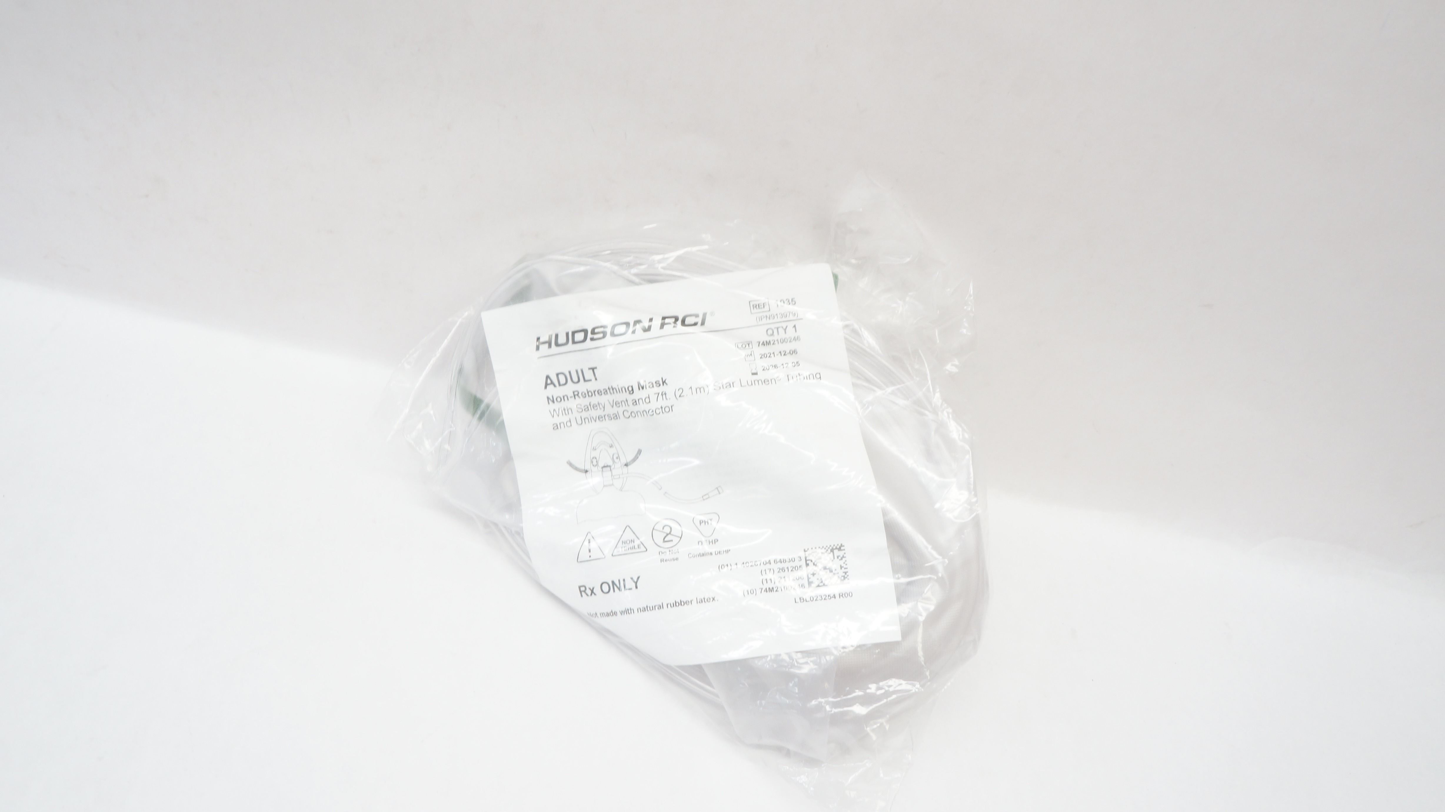 Teleflex 1035 Hudson RCI Pediatric Medium Concentration Oxygen Mask w/7ft Tubing