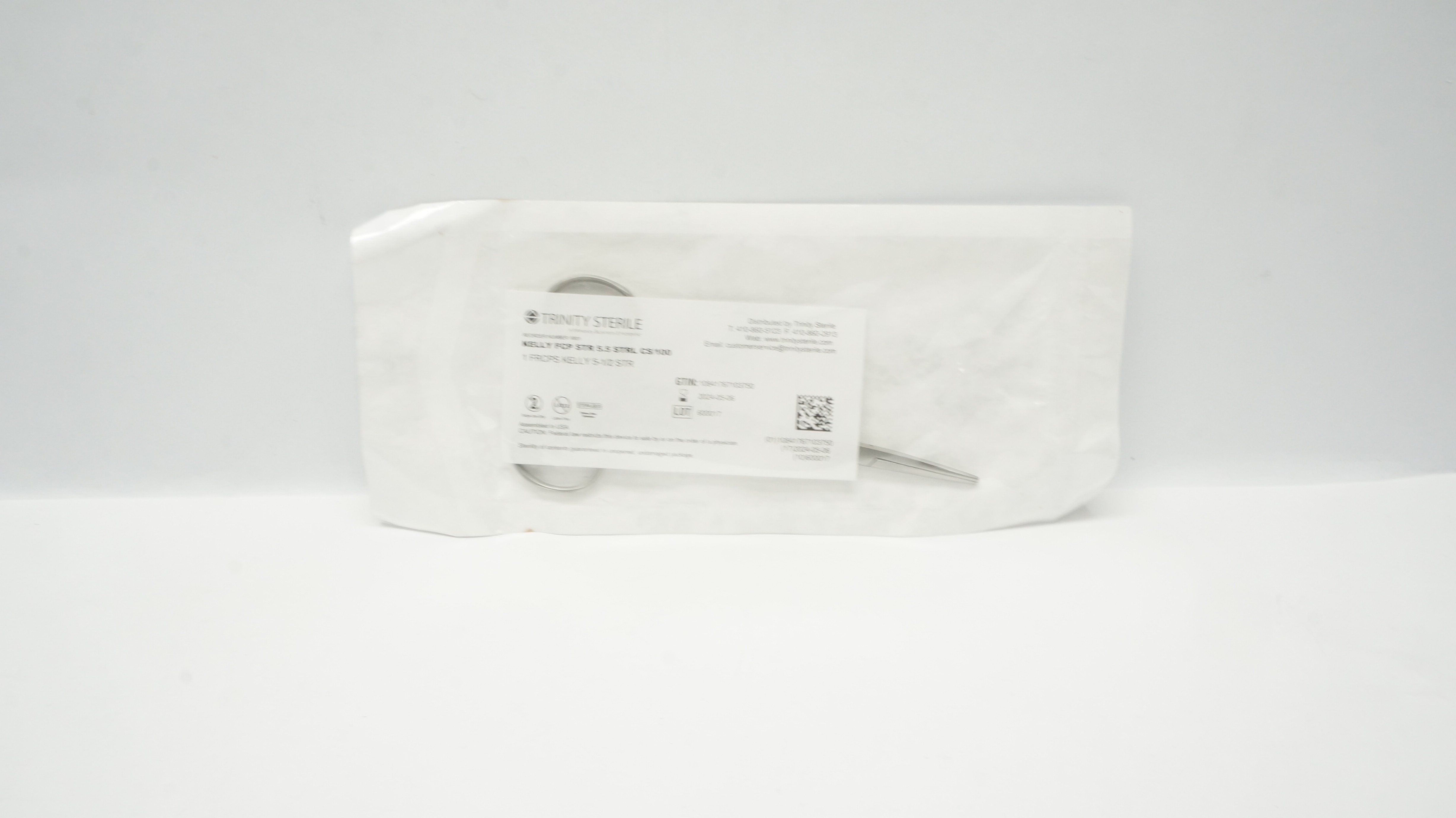 Trinity Sterile 6001 Kelly Forceps 5-1/2inch Sterile (x)