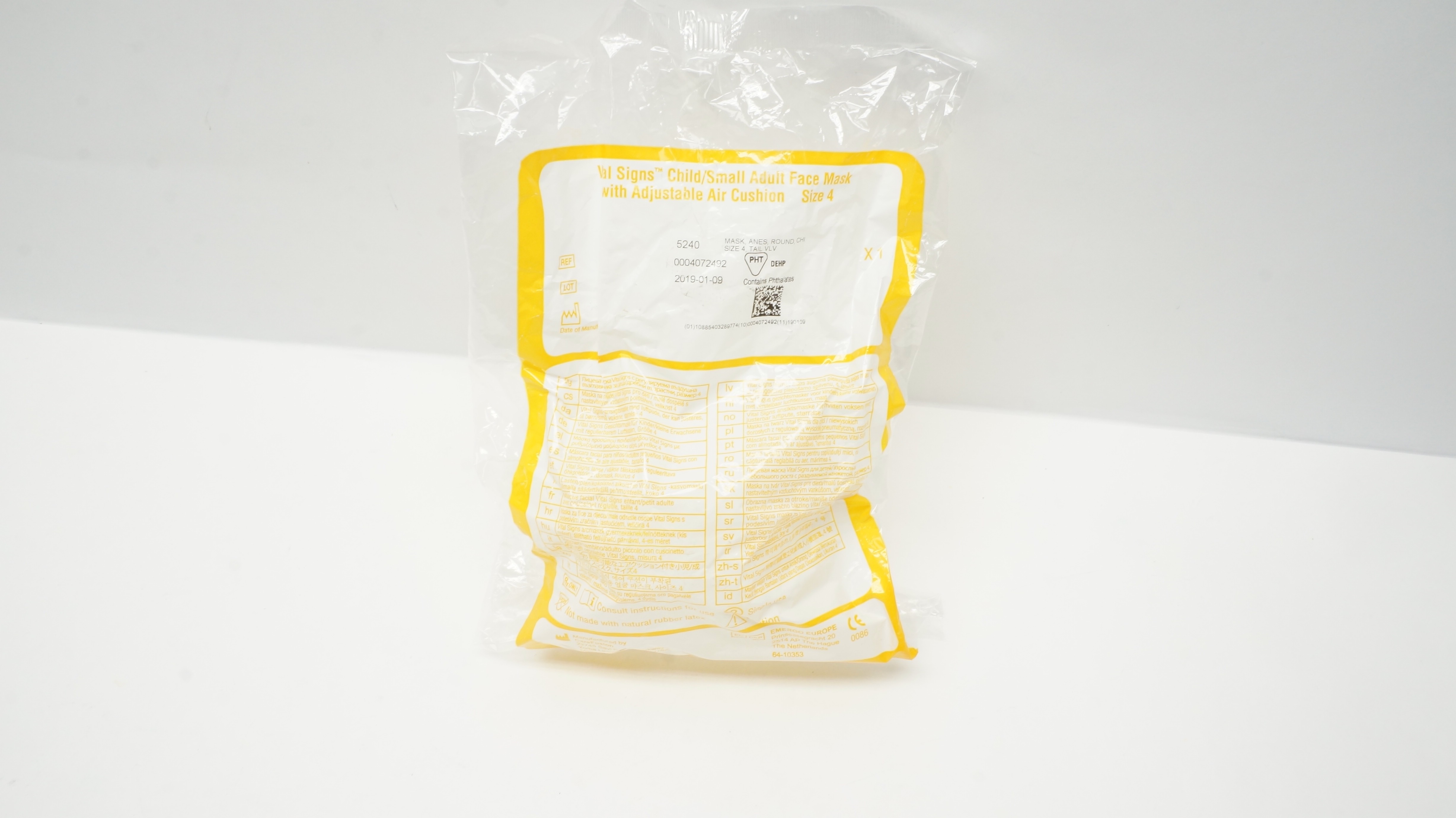 Vyaire 5240 Vital Signs Child/Small Adult Face Mask, Size 4