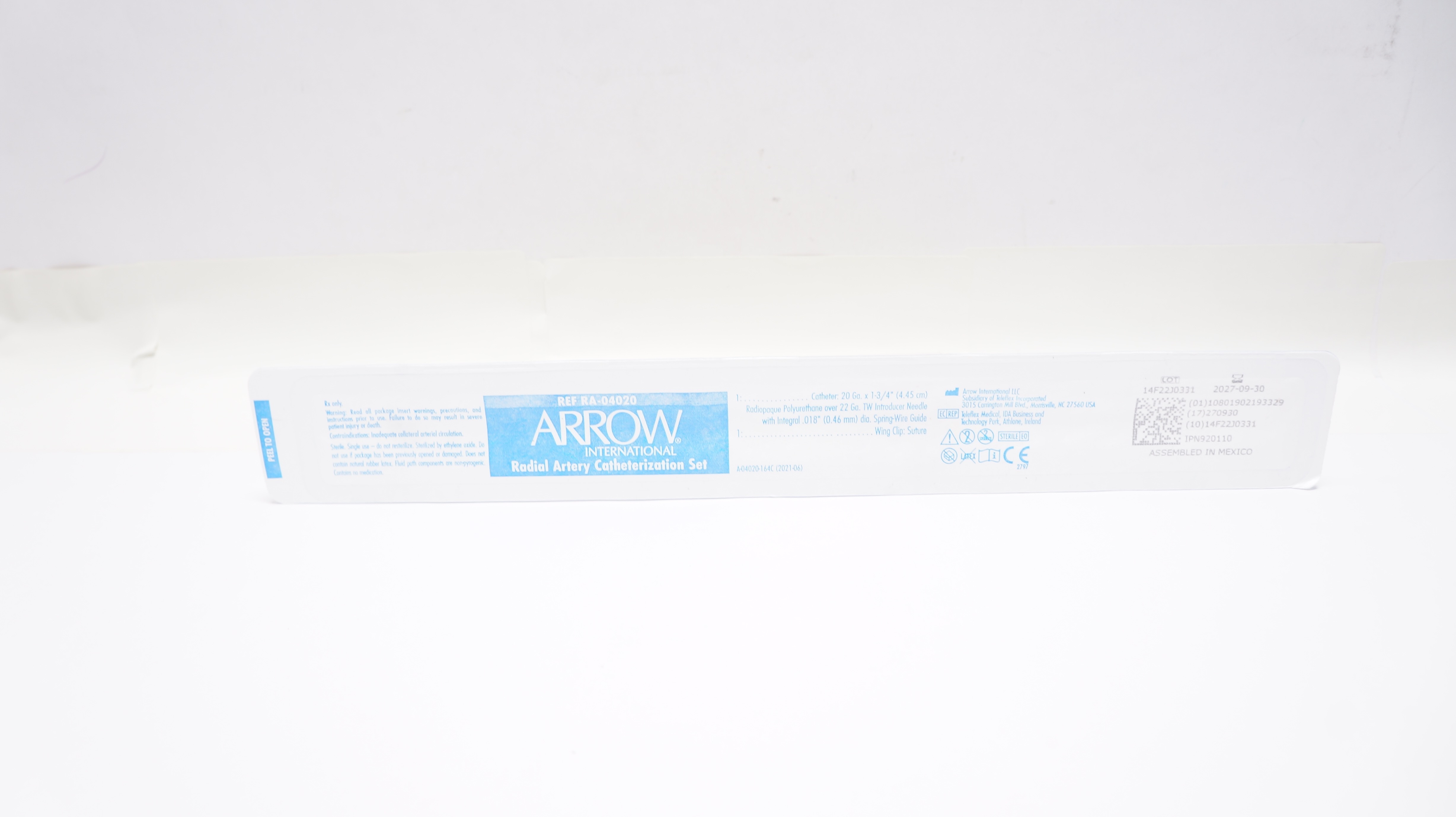 Arrow RA-04020 Radial Artery Catheterization Set 20Ga x 1-3/4inch