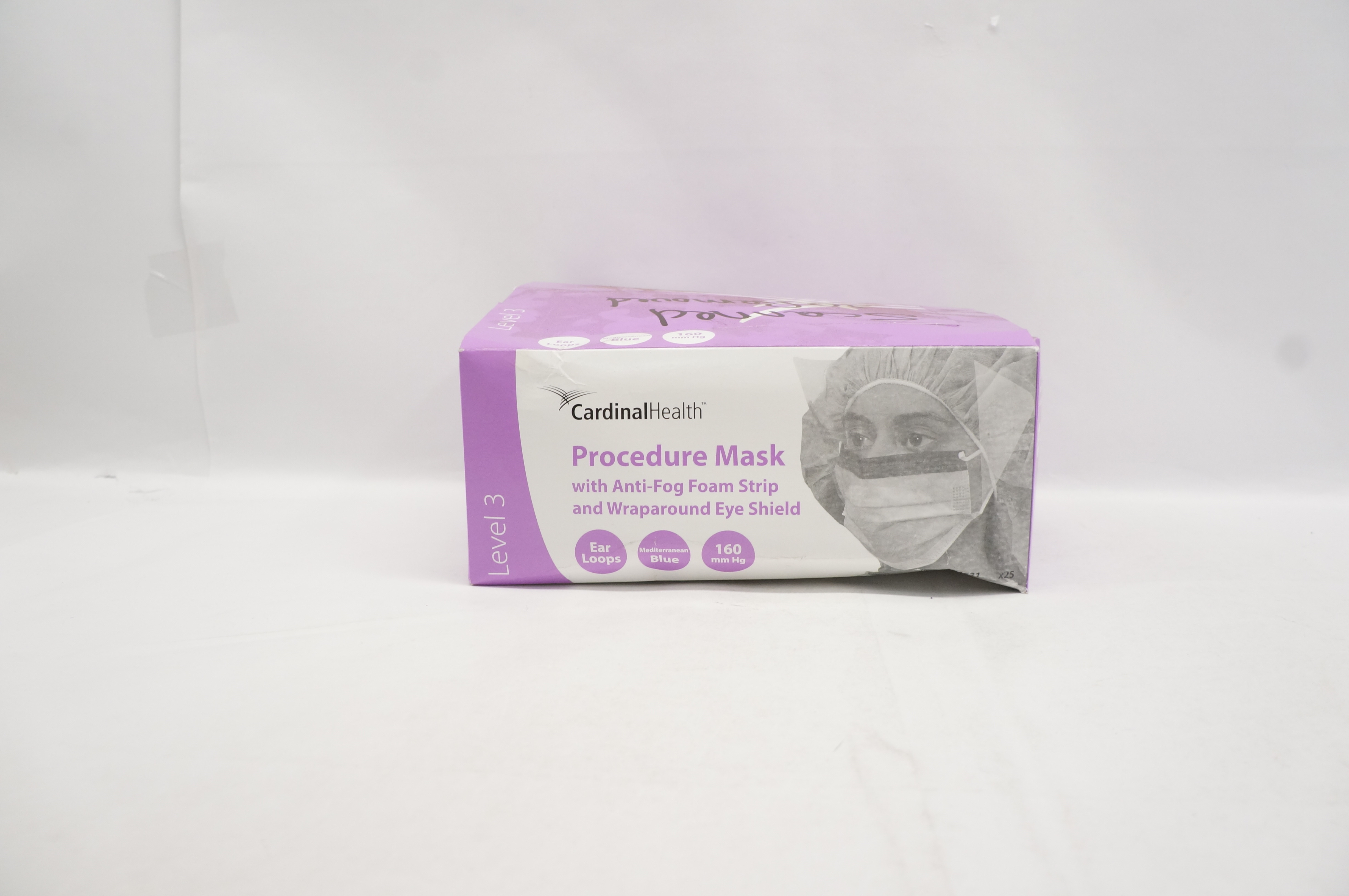 Cardinal Health AT74631 Level 3 Procedure Mask with Anti-fog Foam - Box of 25