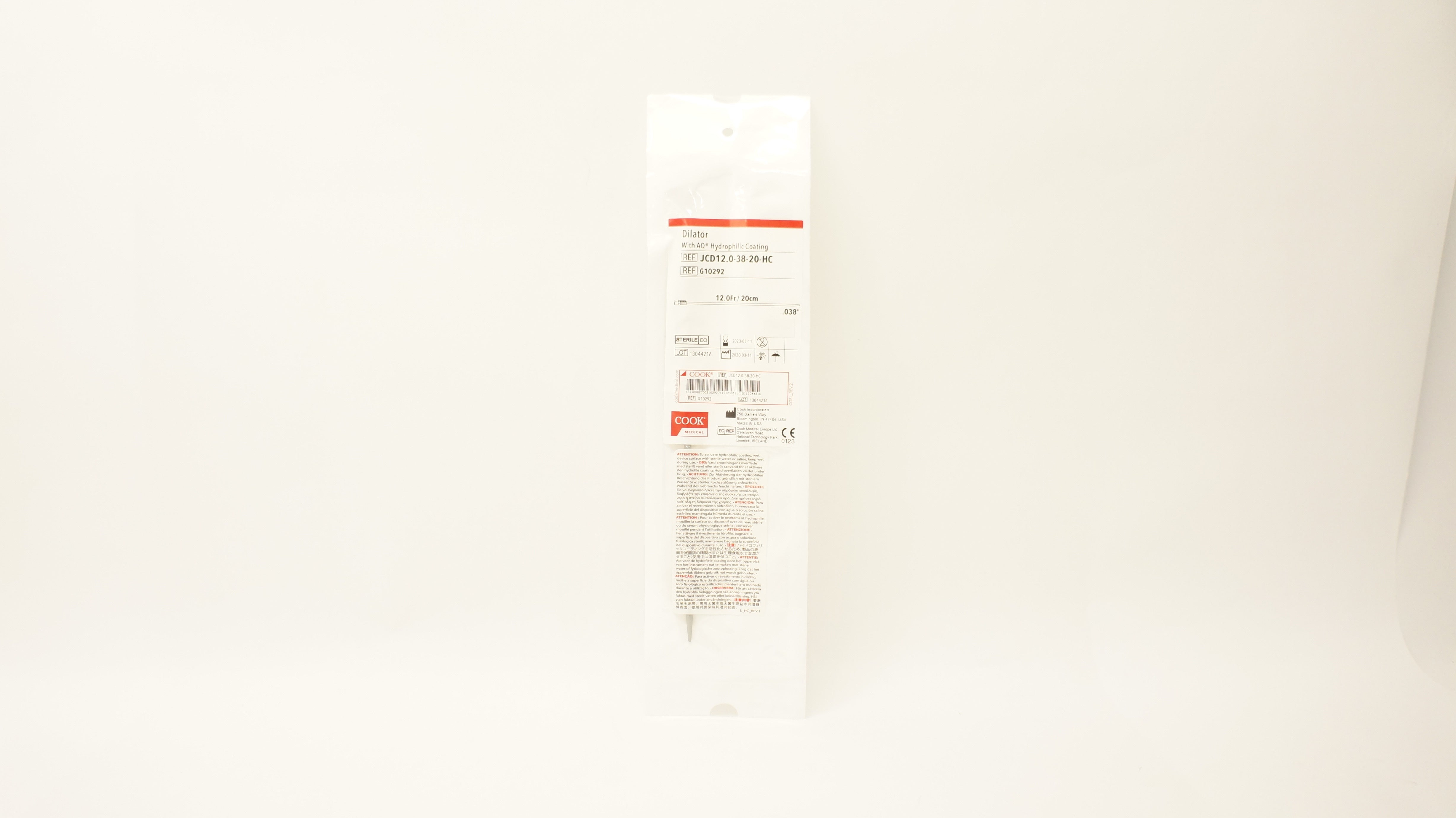 Cook Medical G10292 Dilator with AQ Hydrophilic Coating 12.0Fr/20cm x .038inch
