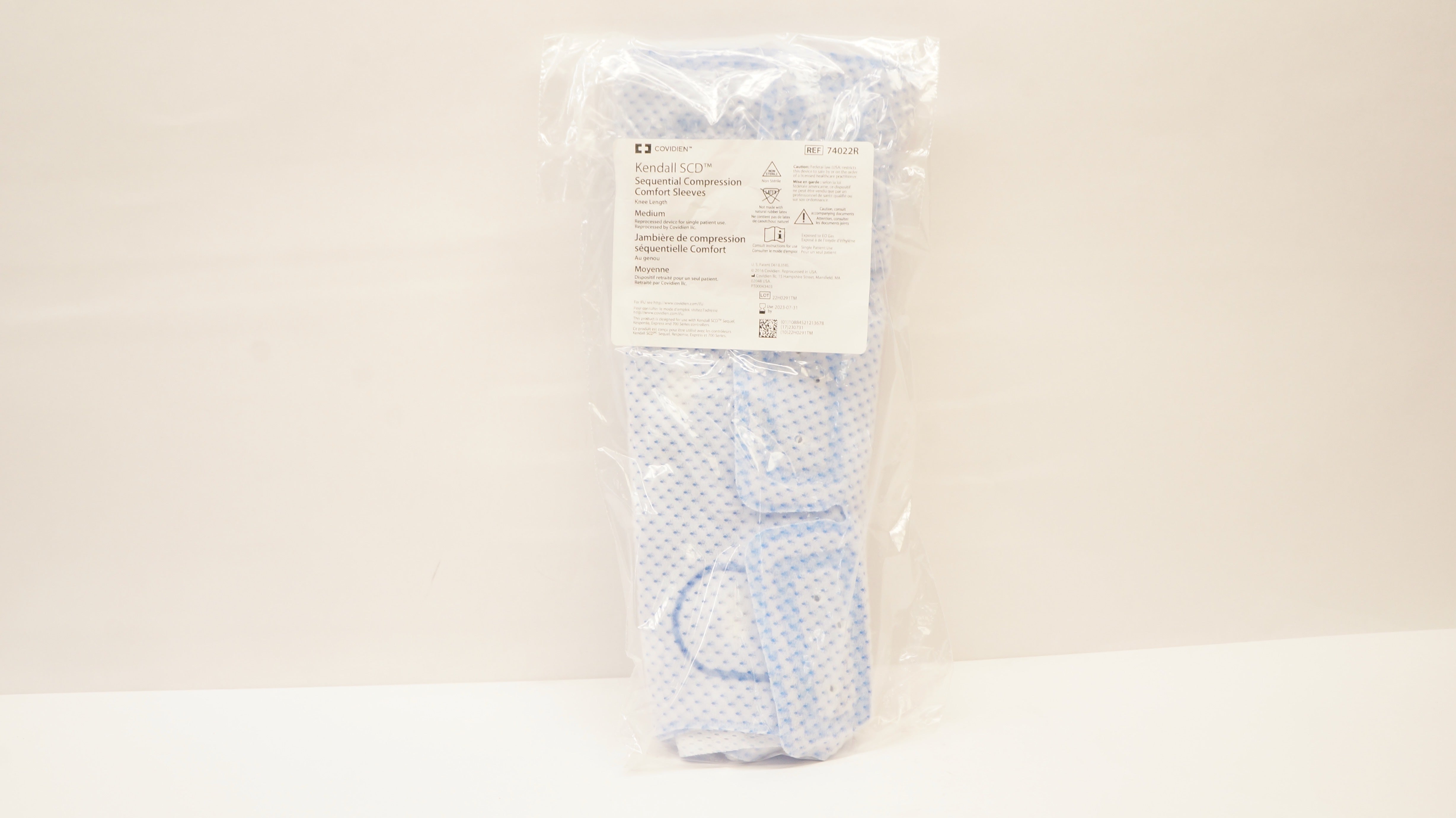 Covidien 74022R Kendall SCD Sequential Compression Comfort Sleeves, Medium (x)