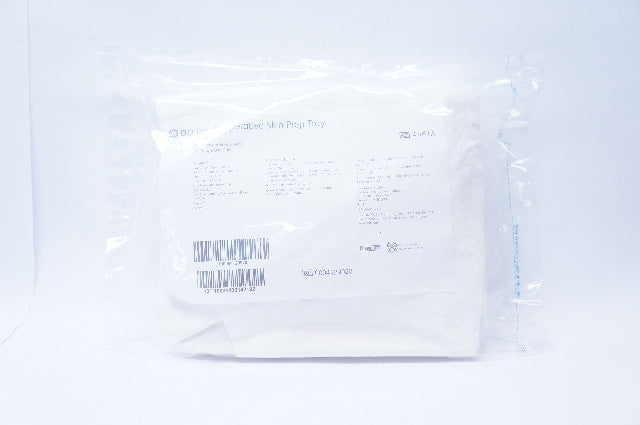 BD 4461A Preoperative Skin Prep Tray With Powder-Free Gloves