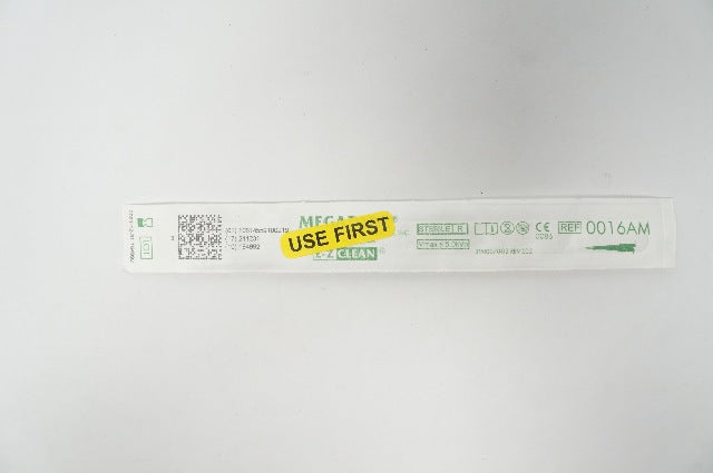 Megadyne Medical 0016AM E-Z Clean Draper Vmax ≤5.0kVp (x)