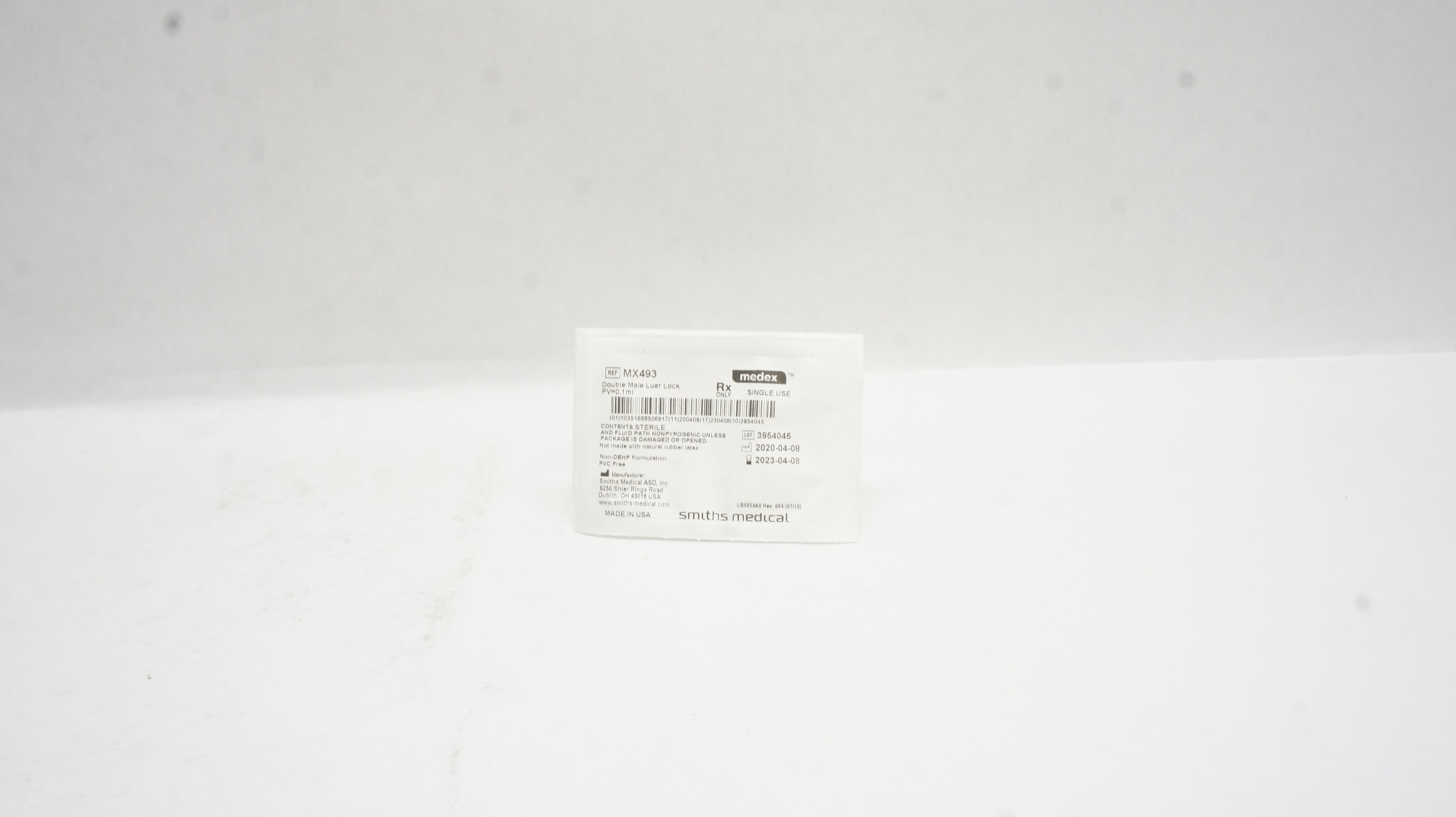 Smiths Medical MX493 Medex Double Male Luer Lock, PV 0.1mL (x)