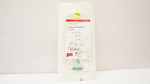 Cook G11558 Peel-Away Introducer Set w/Nitinol Wire Guide 5.5Fr x9cmx.018inch(x)