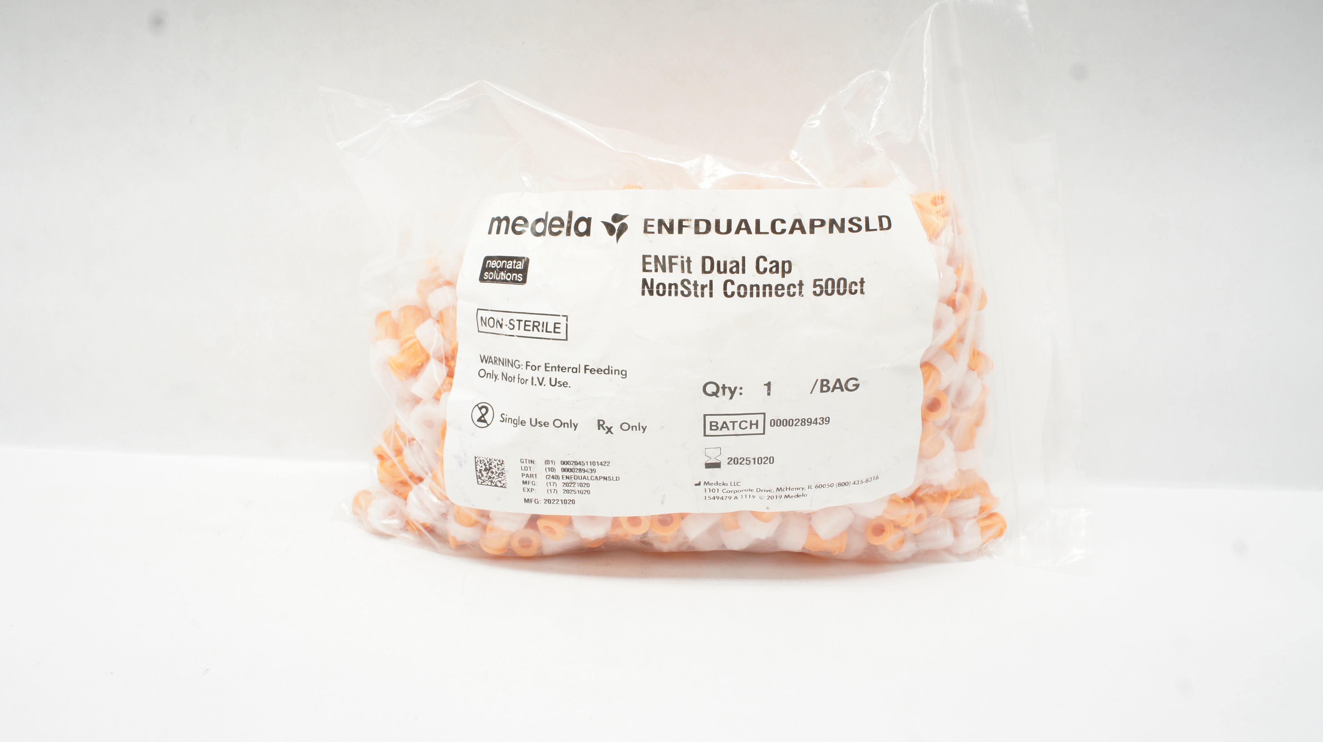 Medela ENFDUALCAPNSLD ENFit Dual Cap Non-Sterile Connect 500ct - Bag of 500