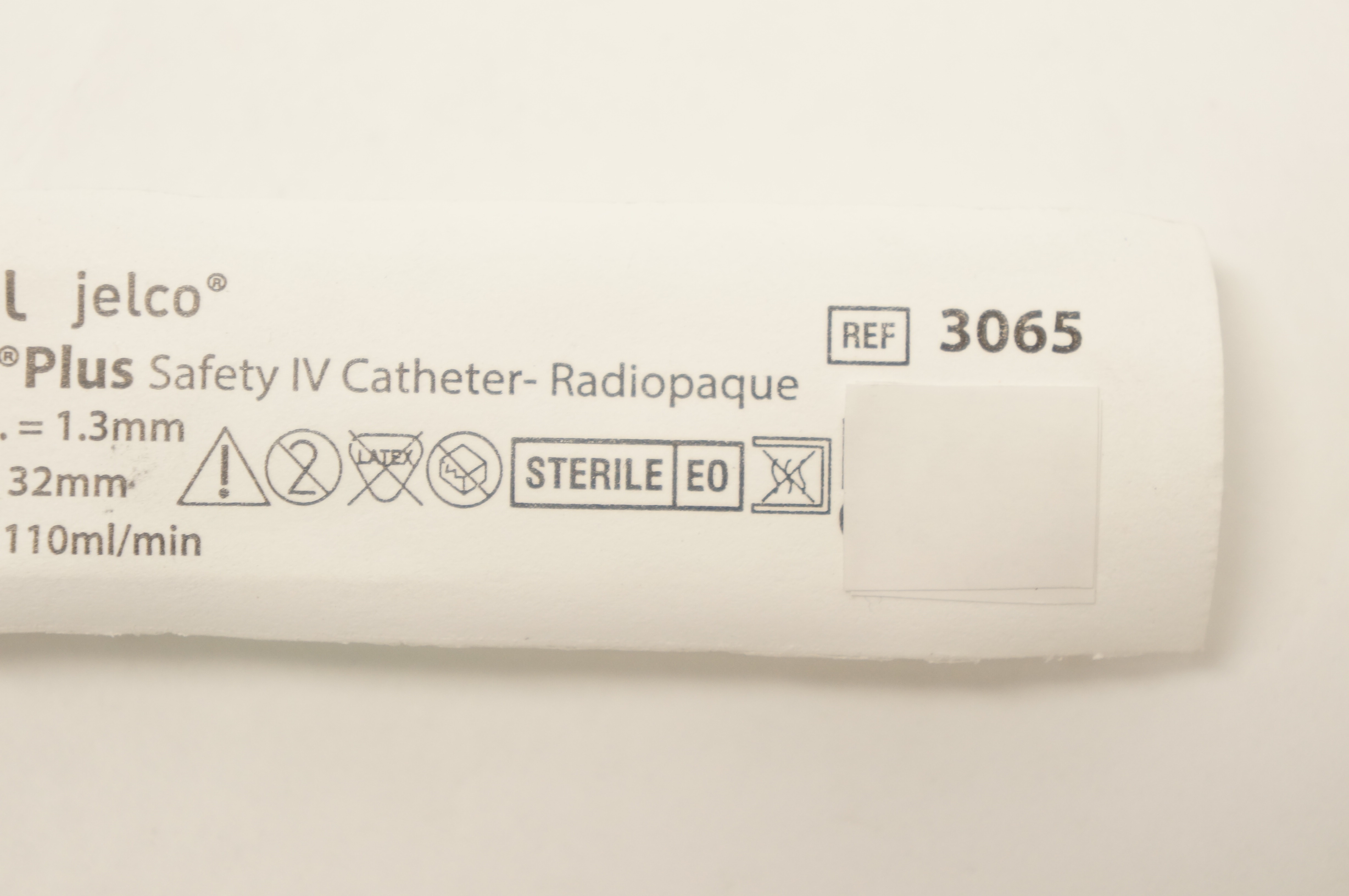 Smiths Medical 3065 ProtectIV Plus Safety IV Cath. 18G x 1-1/4inch