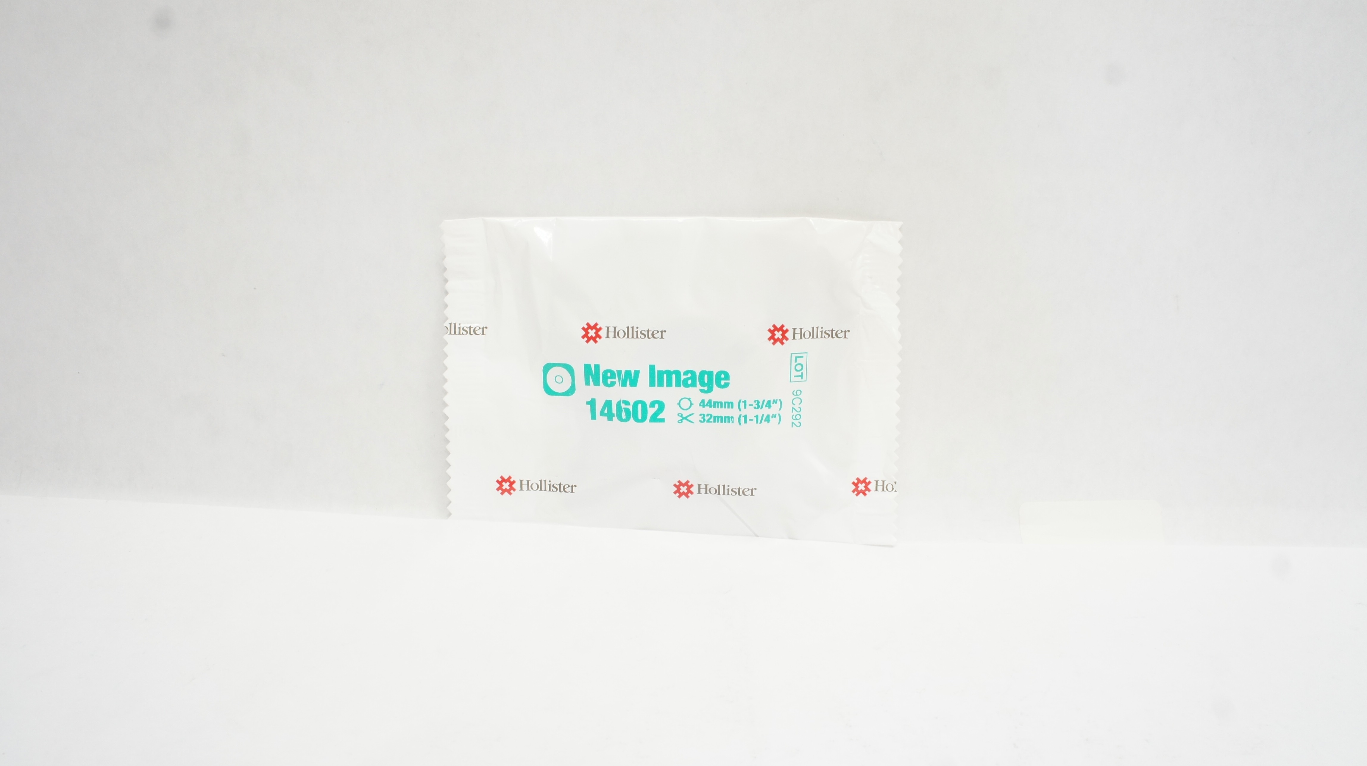 Hollister 14602 New Image Skin Barrier Floating Flange & Tape 1-3/4 x 1-1/4inch