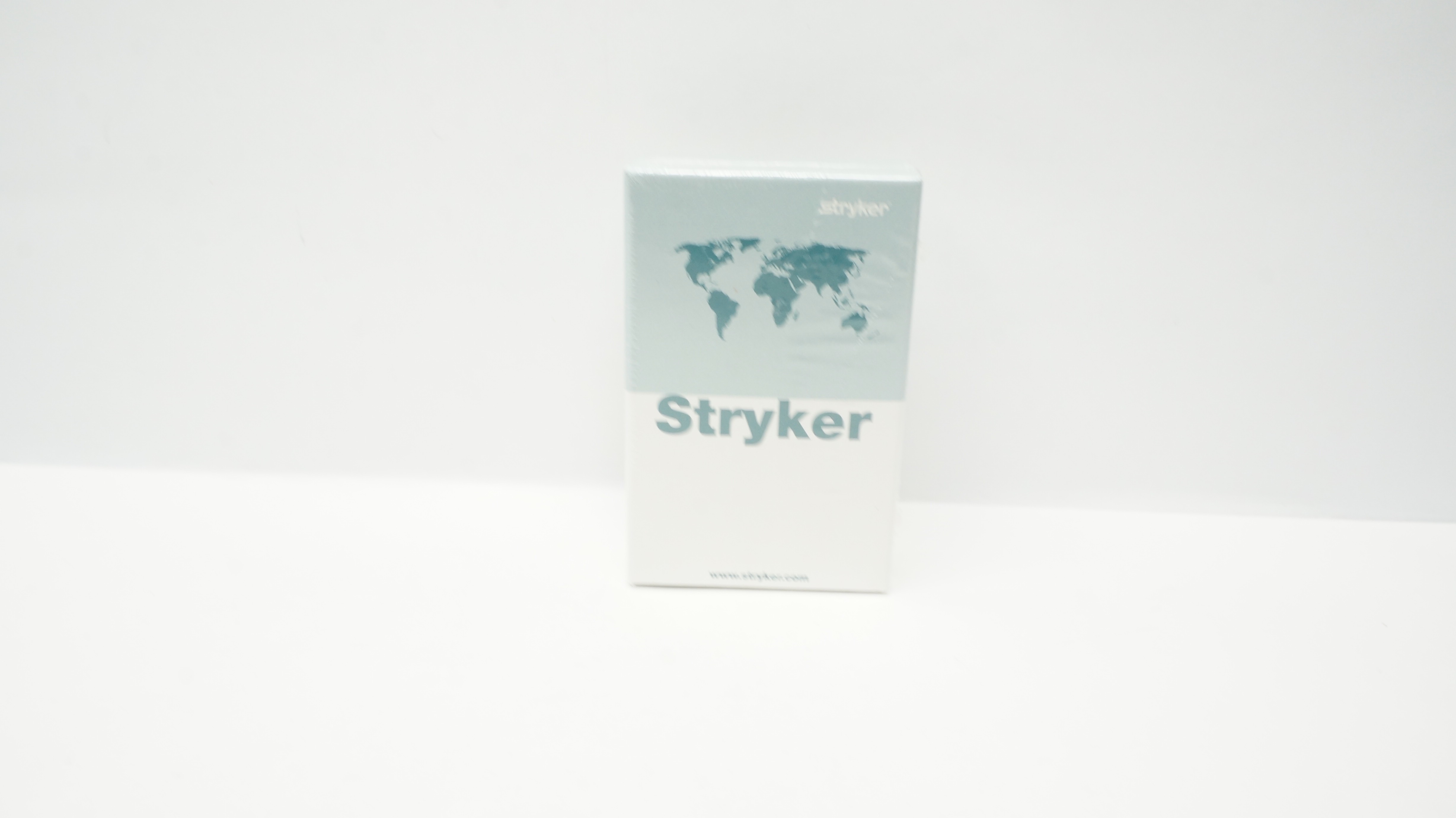 Stryker 1896-4035S Locking Screw,Fully Threaded 4 x 35mm