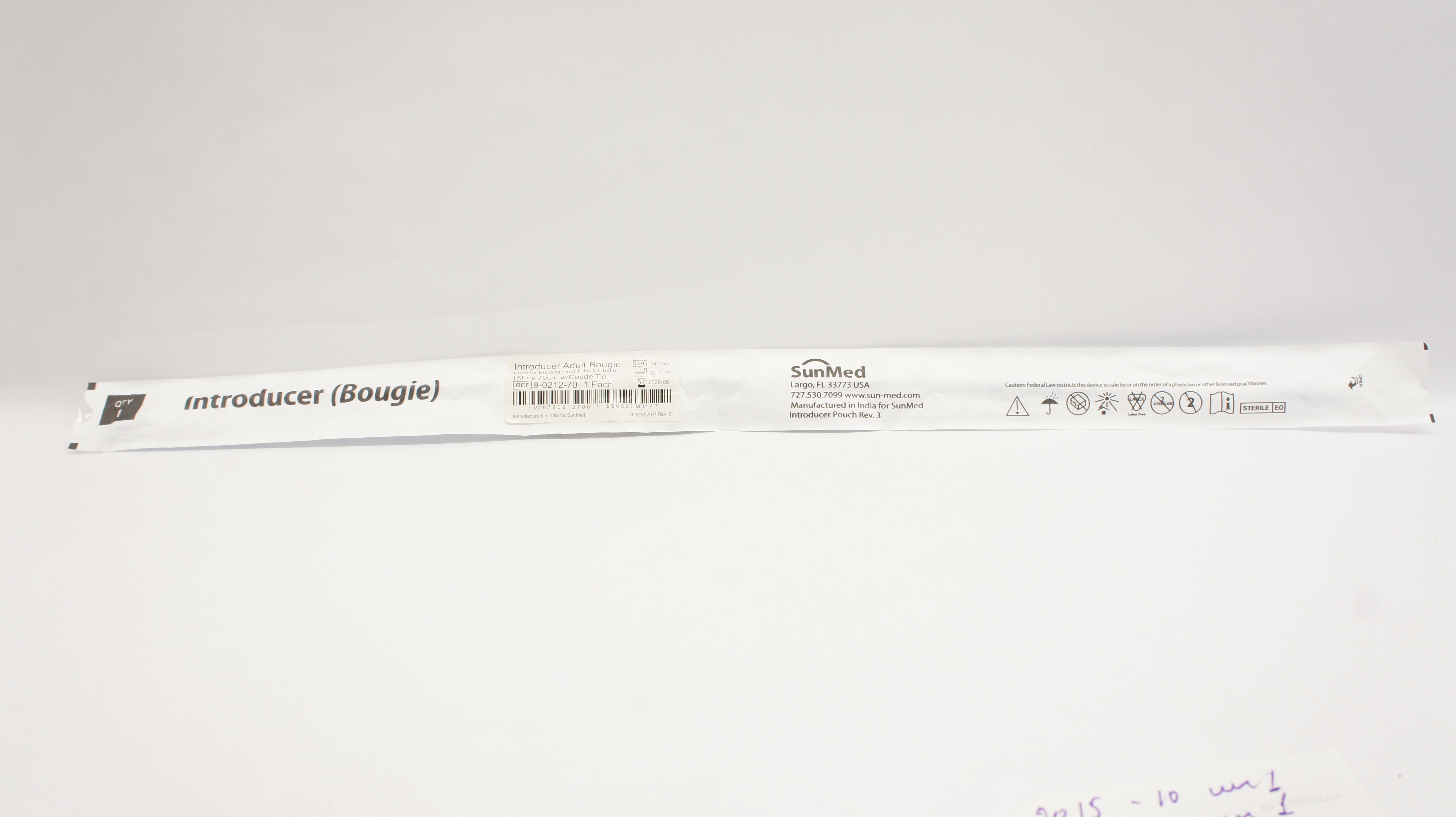 SunMed 9-0212-70 Bougie Endotracheal Tube Introducer Adult Coude Tip 15Fx70cm(x)