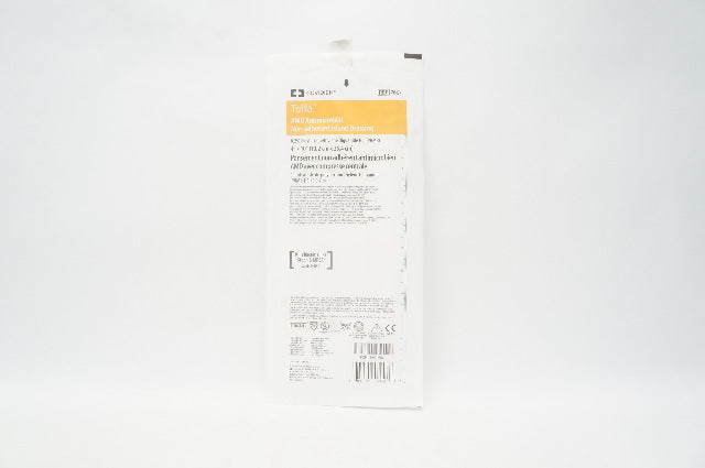 Covidien 7667 Telfa AMD Antimicrobial Non-Adherent Island Dressing 4 x 10 inch (x)
