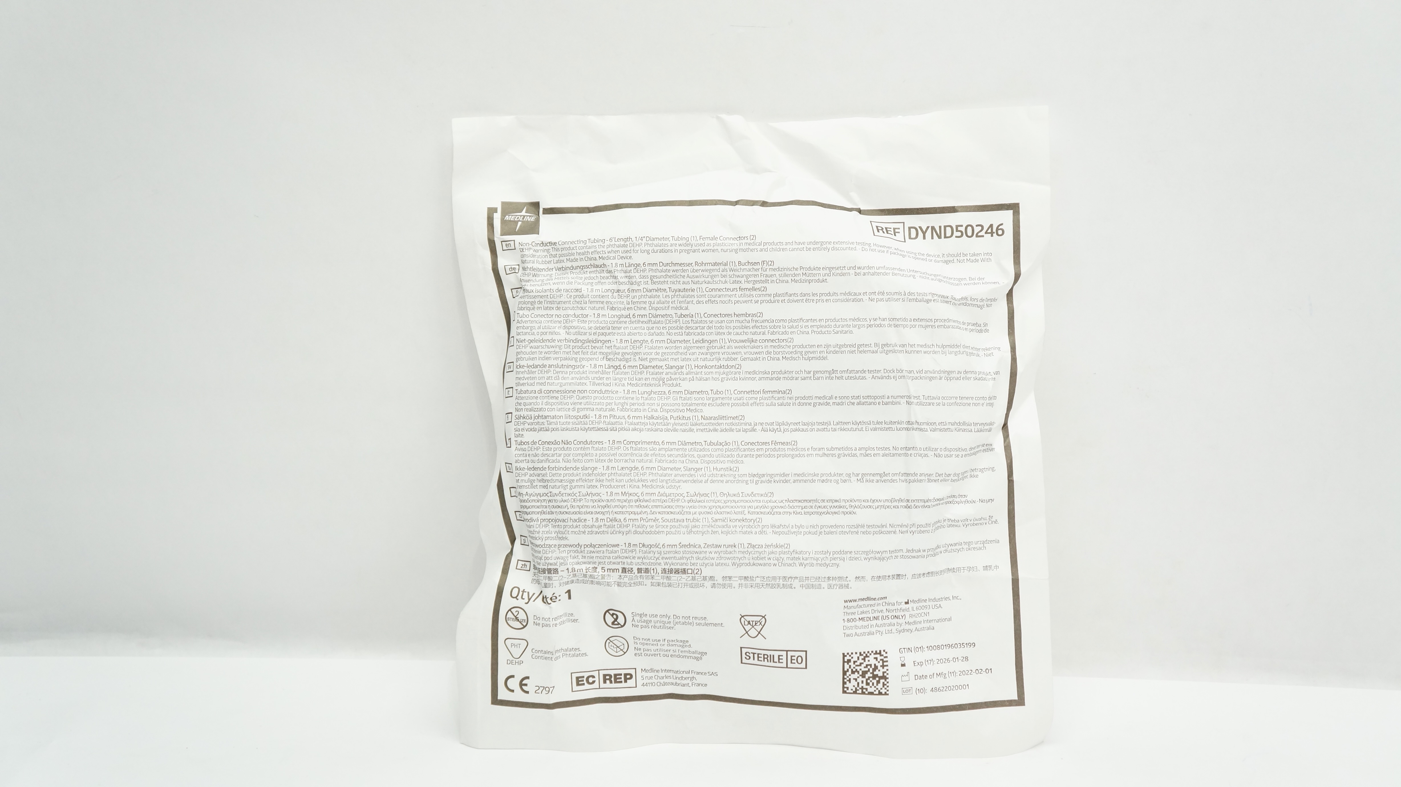 Medline DYND50246 Non-Conductive Connecting Tubing 6Ft. x 1/4inch, Connectors