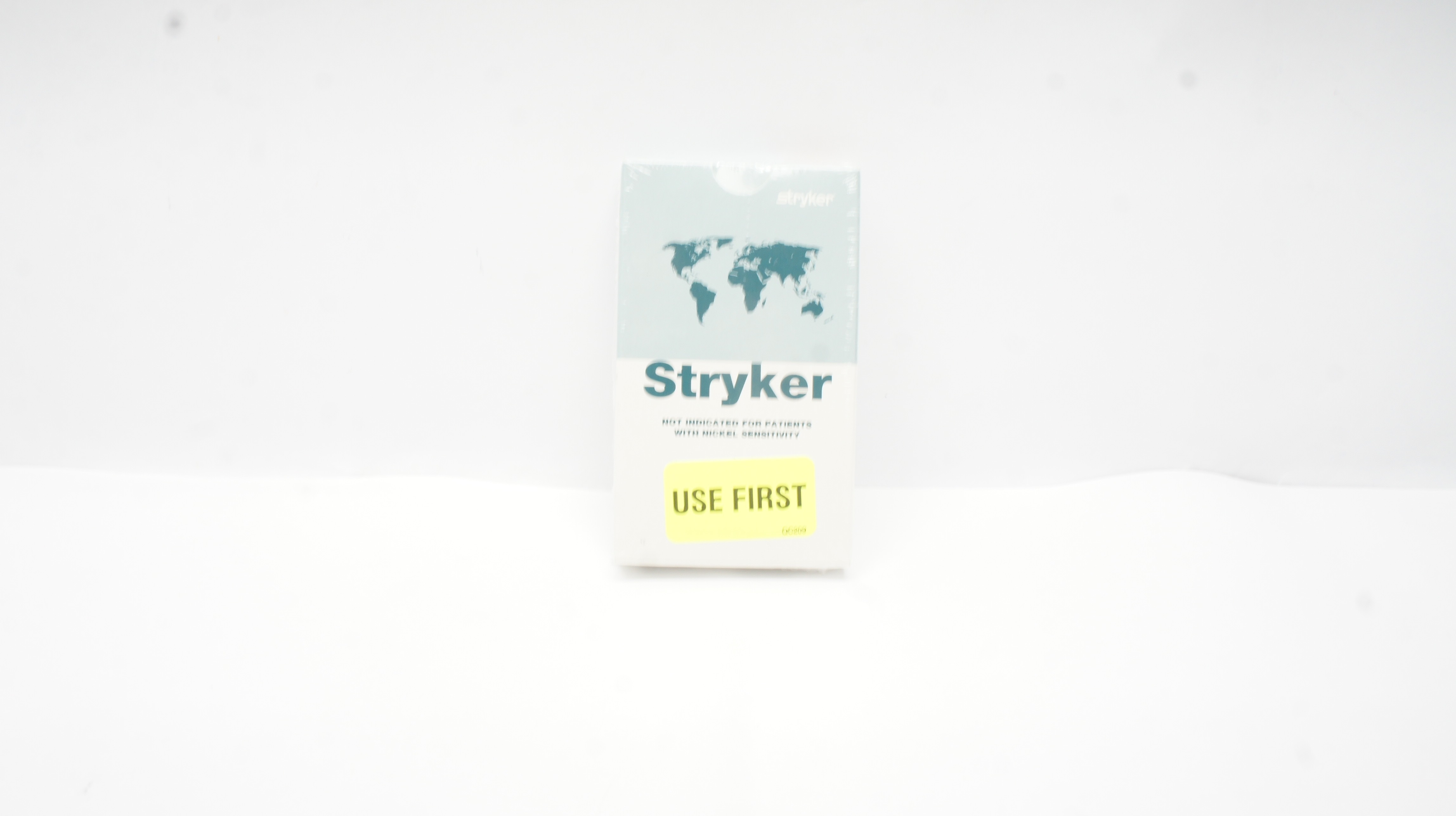 Stryker EZ18-14-14 EasyClip Osteosynthesis Compression Staple 18x14x14mm (x)