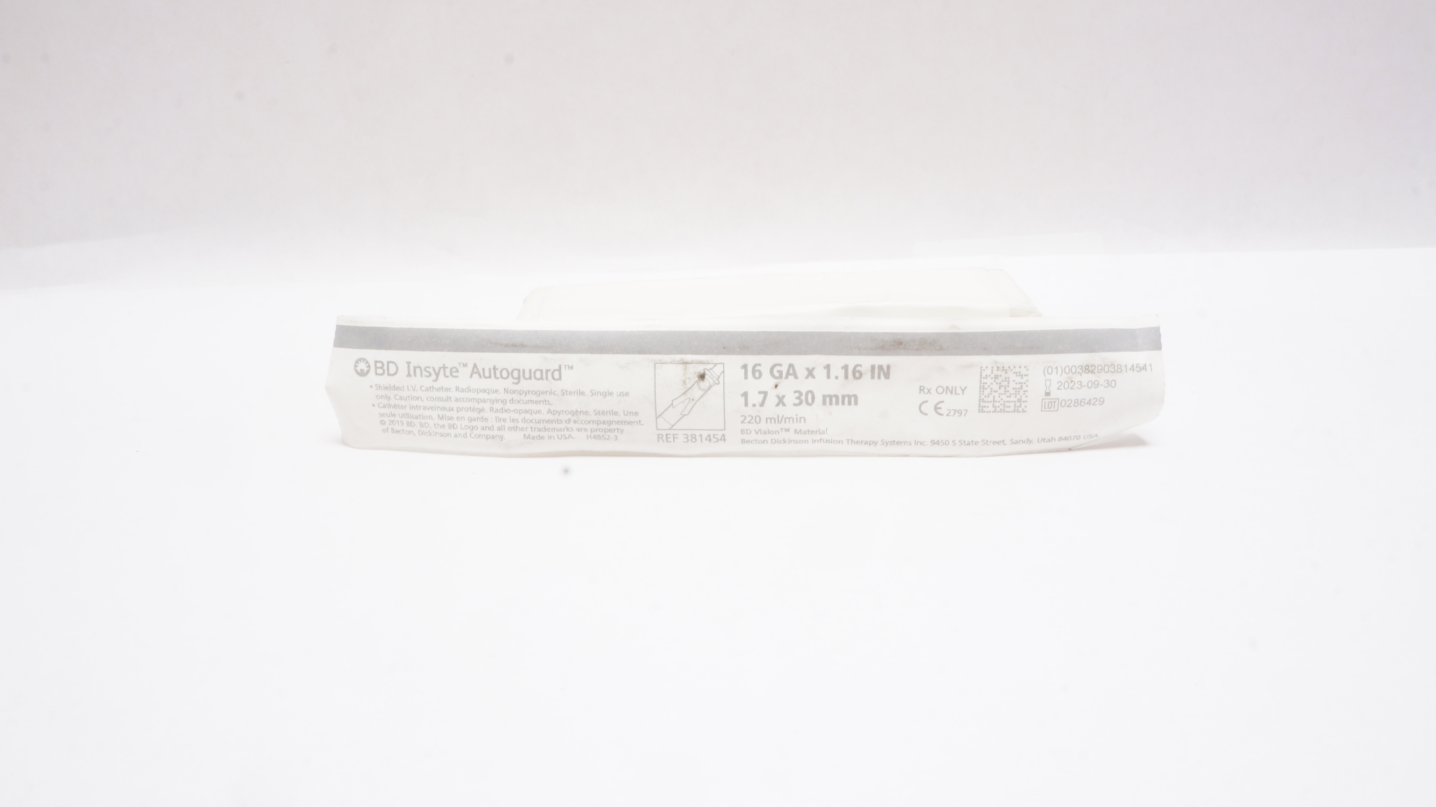 BD 381454 Insyte Autoguard Shielded IV Cath. 16Ga x 1.16inch 220ml/min (x)