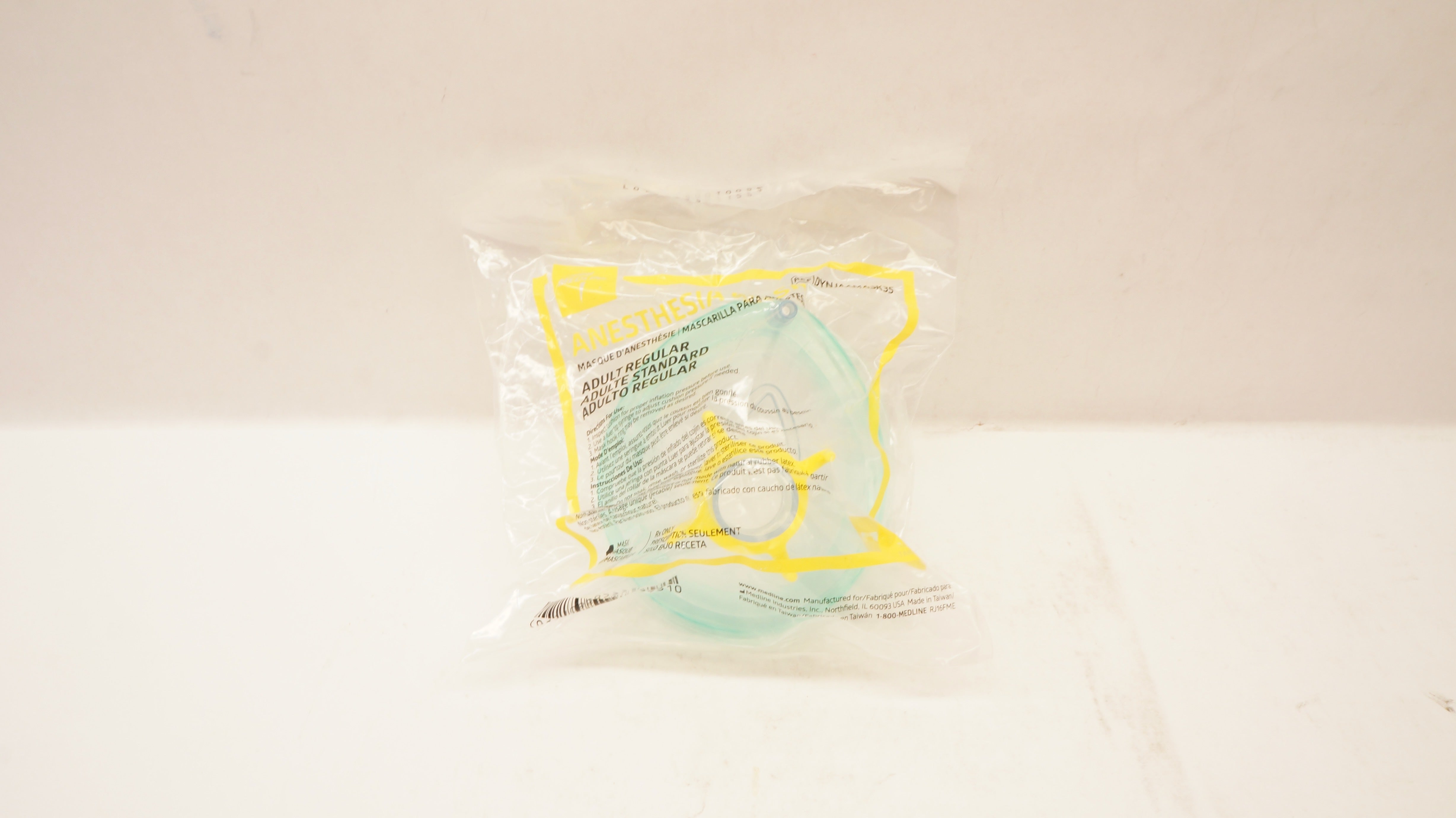 Medline DYNJAAMASK35 Anesthesia Mask Adult Regular, Size 5
