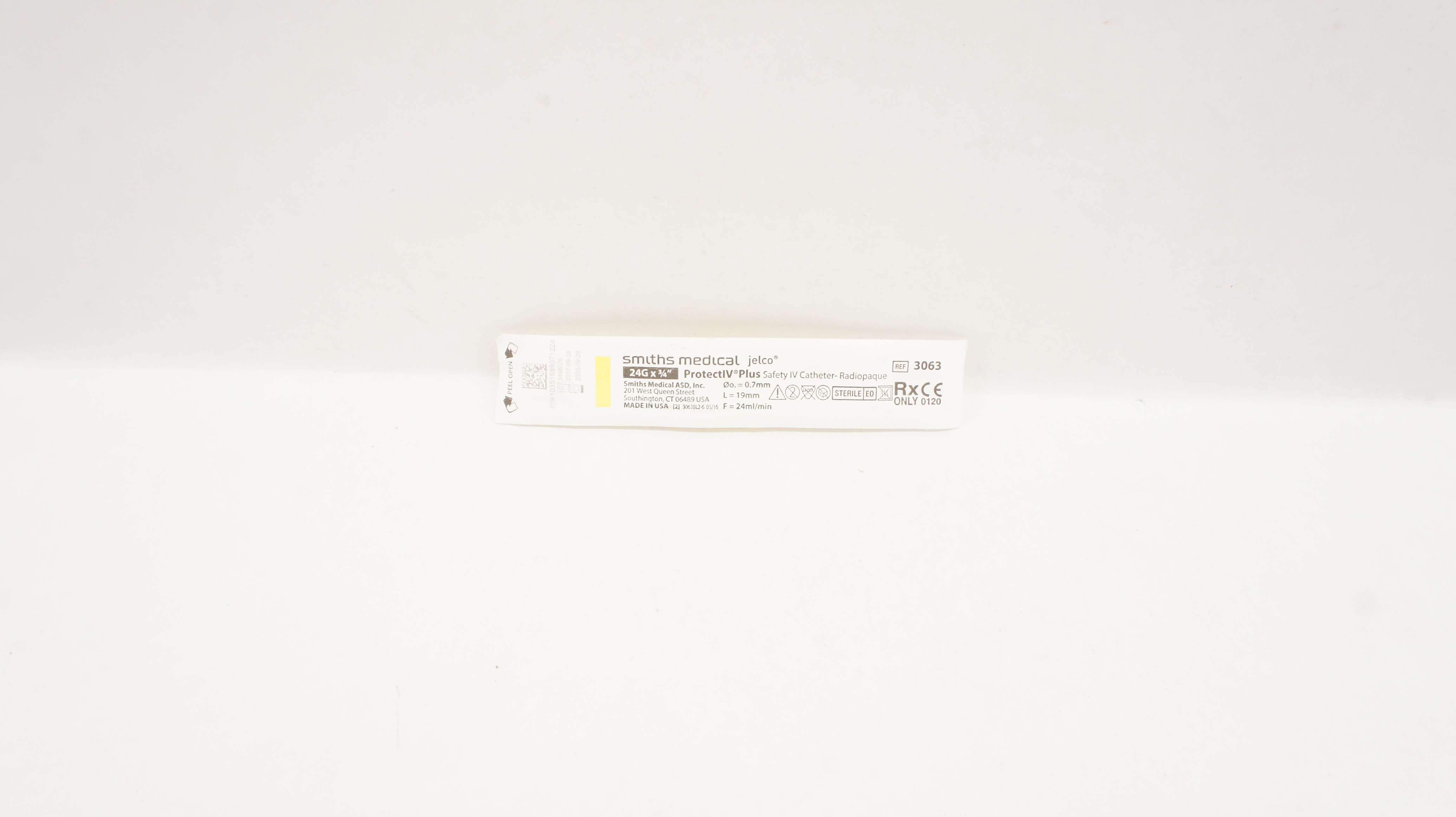 Smiths Medical 3063 Protect IV Plus Safety Cath. 24G x 3/4inch (x)