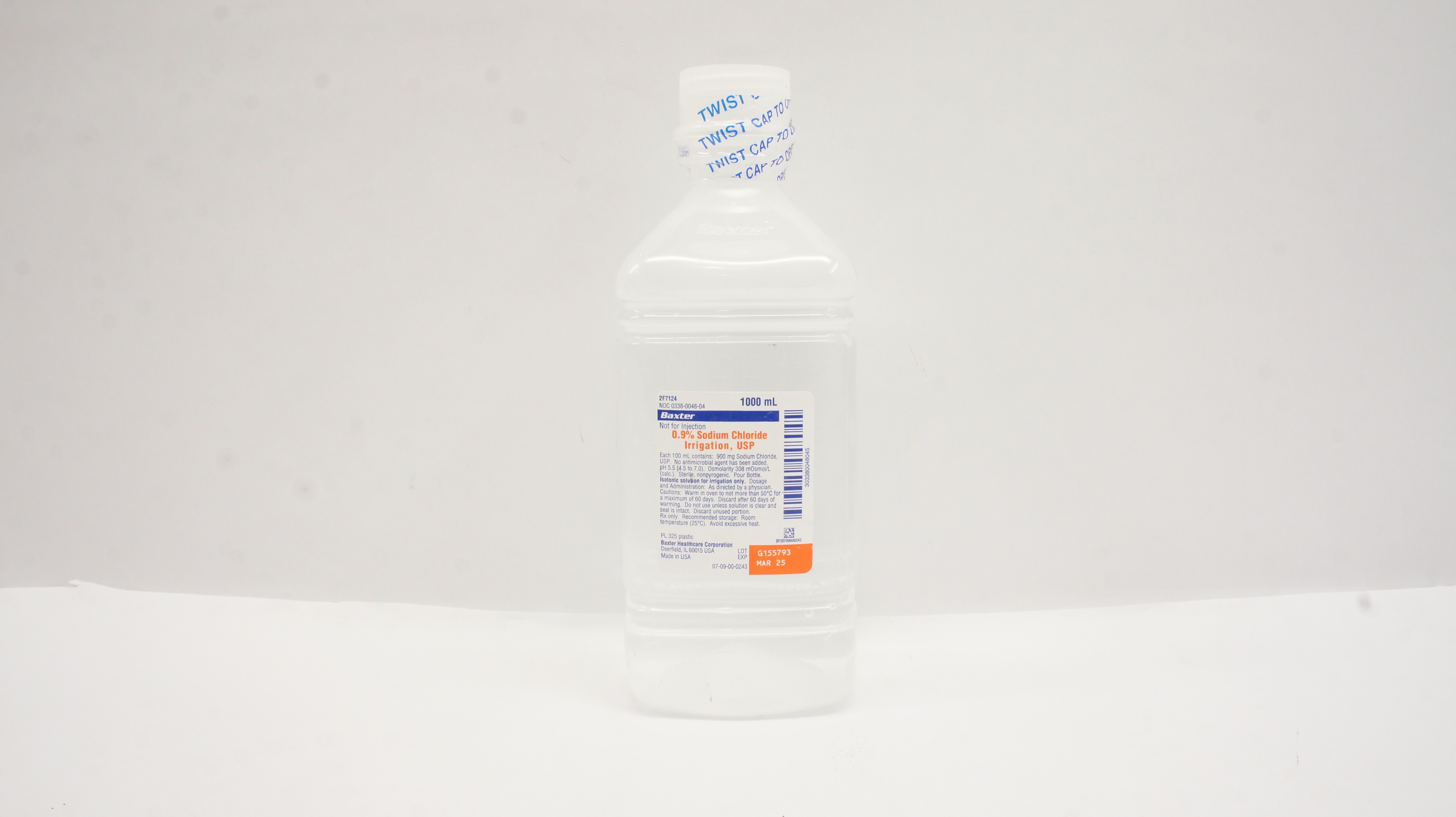 Baxter 2F7124 0.9% Sodium Chloride Irrigation USP 1000 mL Bottle