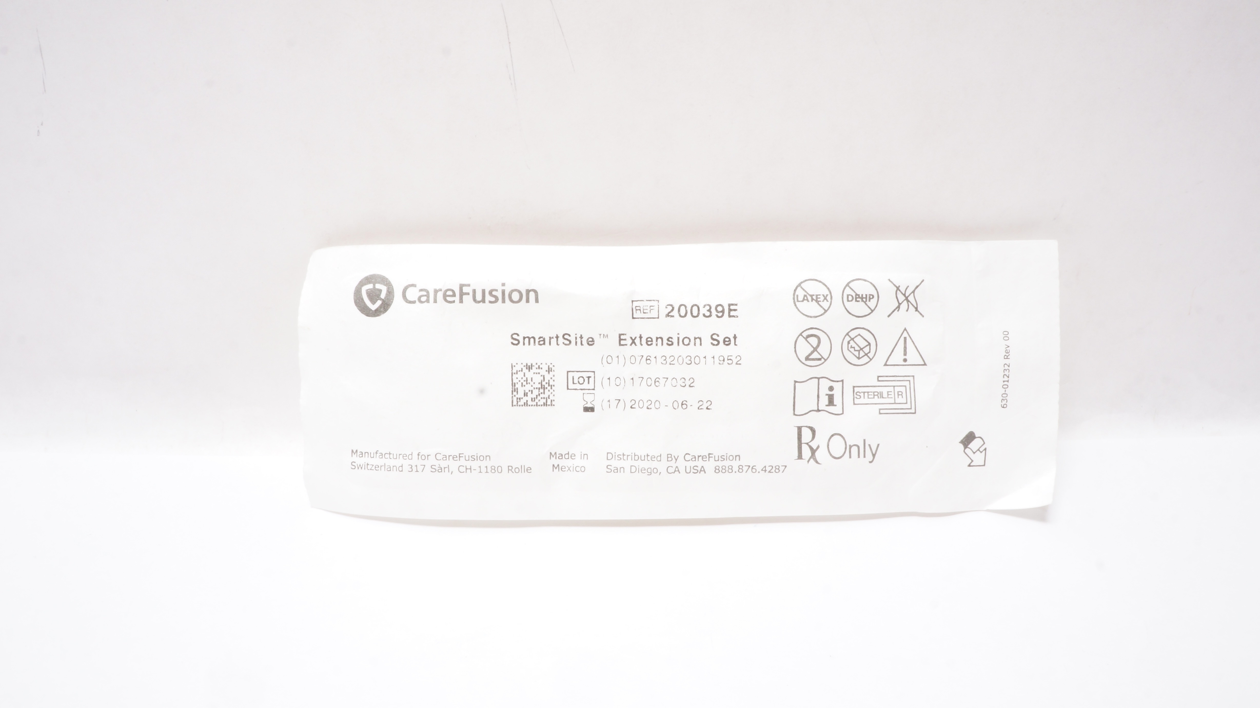 CareFusion 20039E Extension Set Smallbore Ndle-Free Valve Male Luer (x)