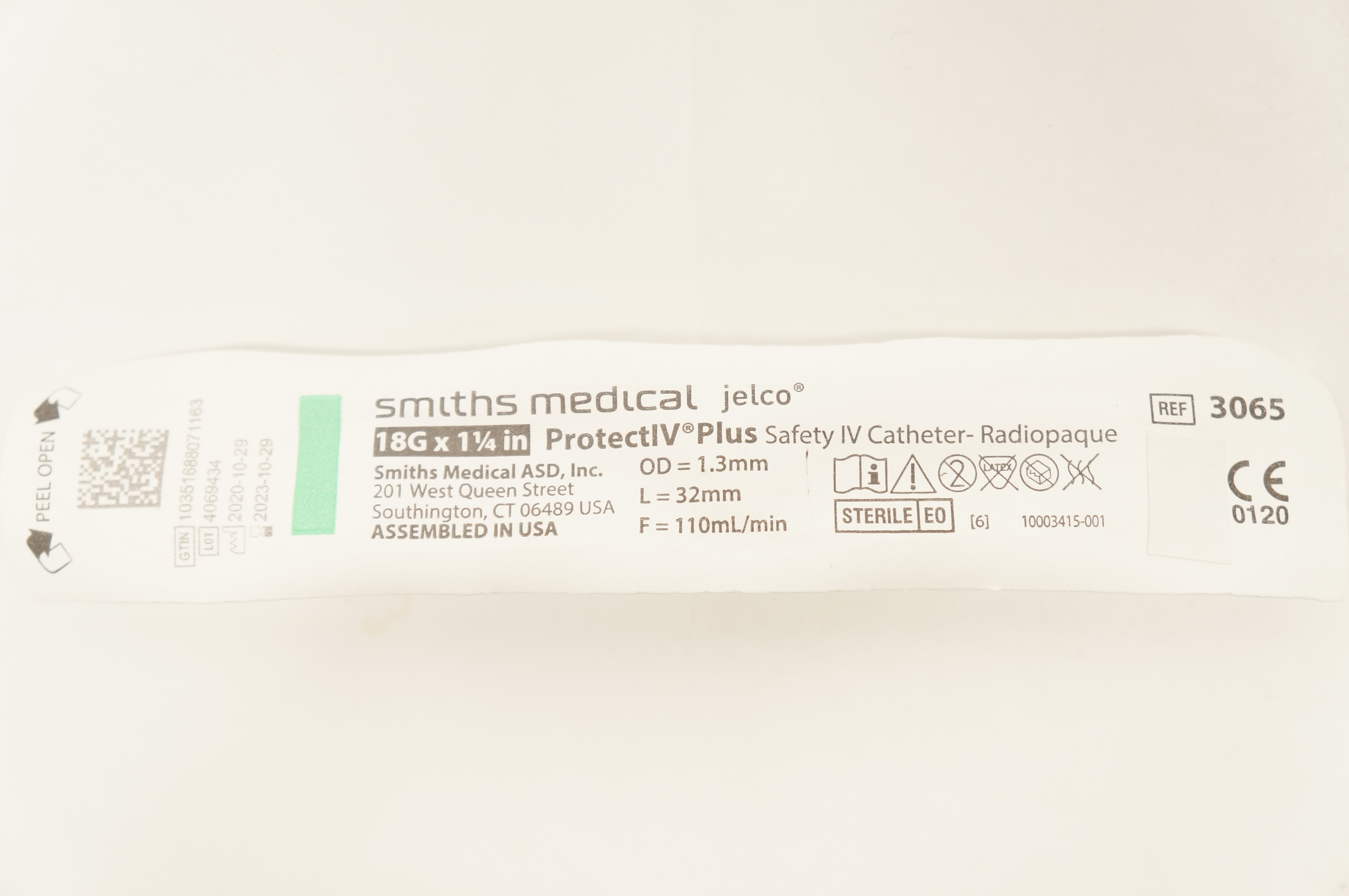 Smiths Medical 3065 ProtectIV Plus Safety IV Cath. 18G x 1-1/4inch
