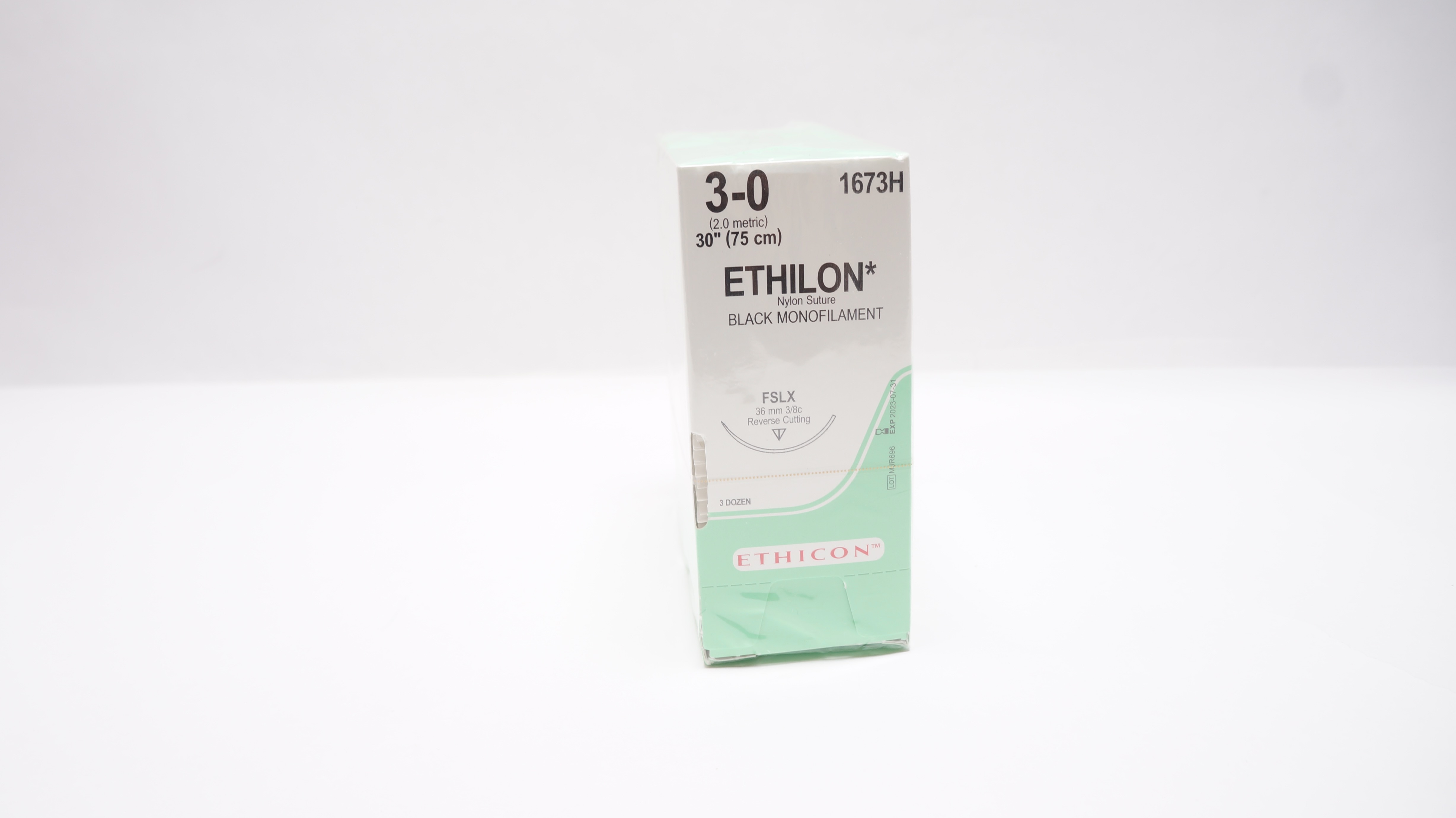 Ethicon 1673H 3-0 ETHILON, FSLX, 36mm 3/8c, Reverse Cutting, 30in. (x)-Box of 36