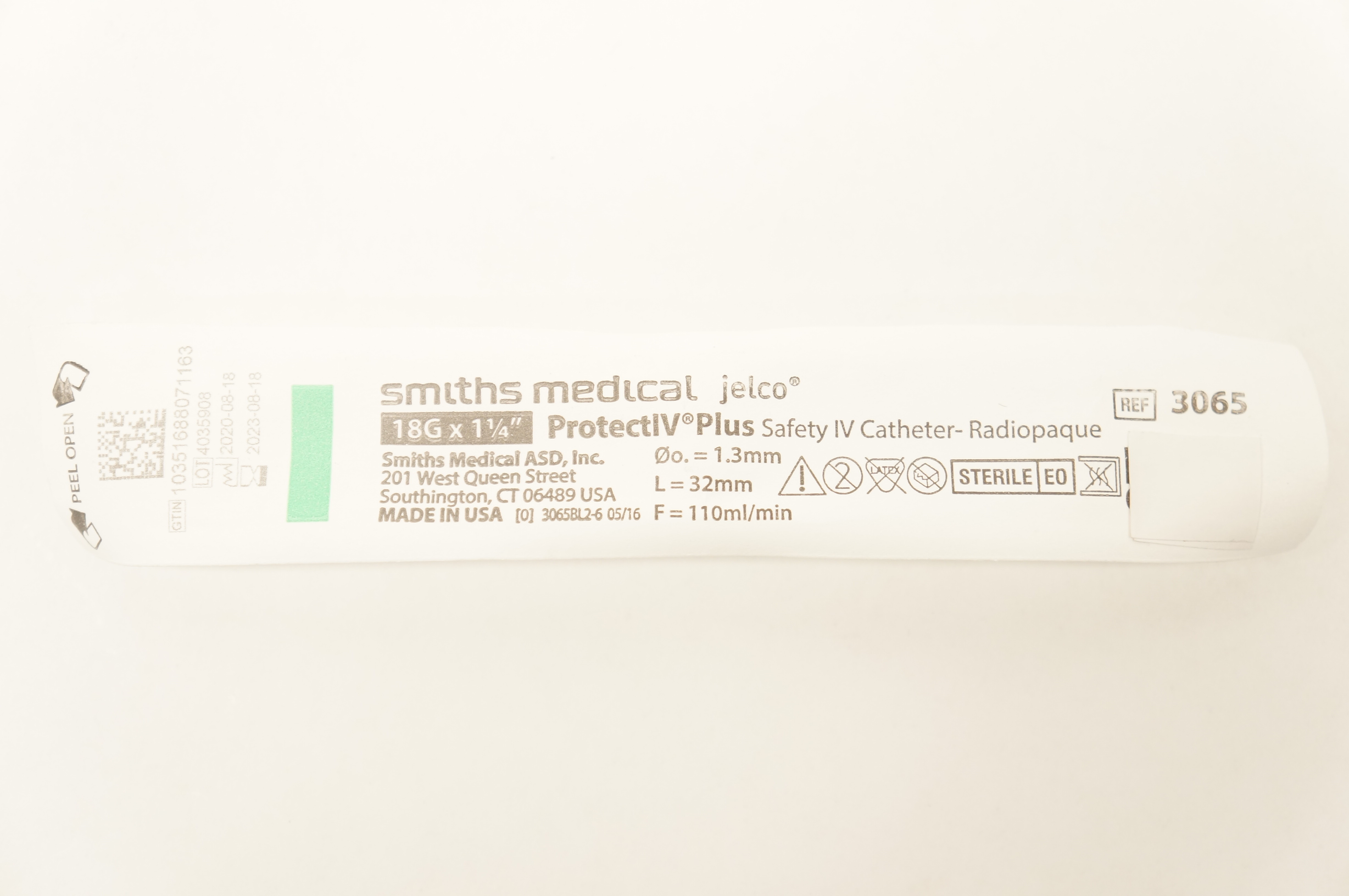 Smiths Medical 3065 ProtectIV Plus Safety IV Cath. 18G x 1-1/4inch