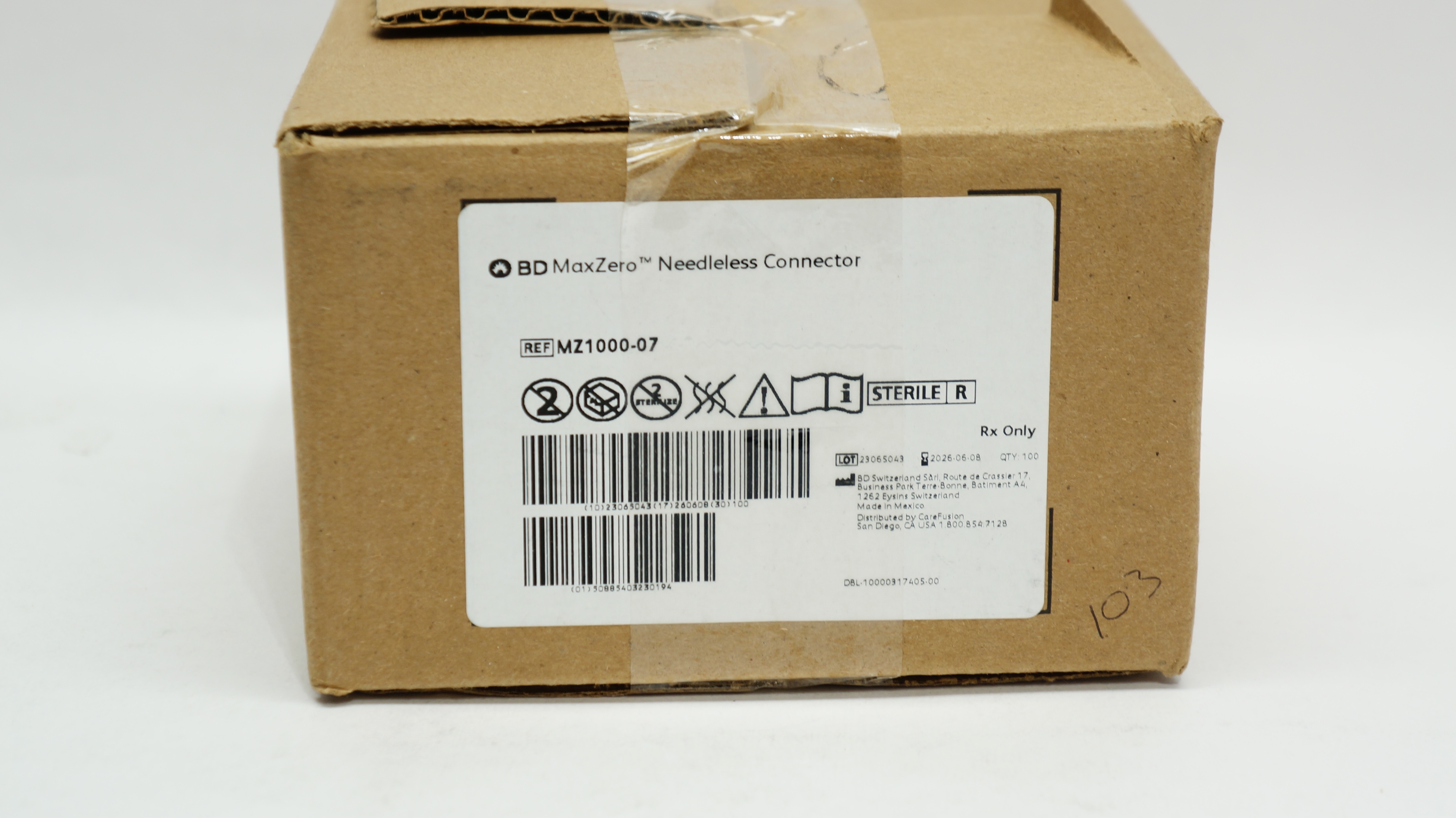 マーネル ZXS-Q8AOCZDR-01-AO | Infinera® | DACs & AOCs - AddOn Networks