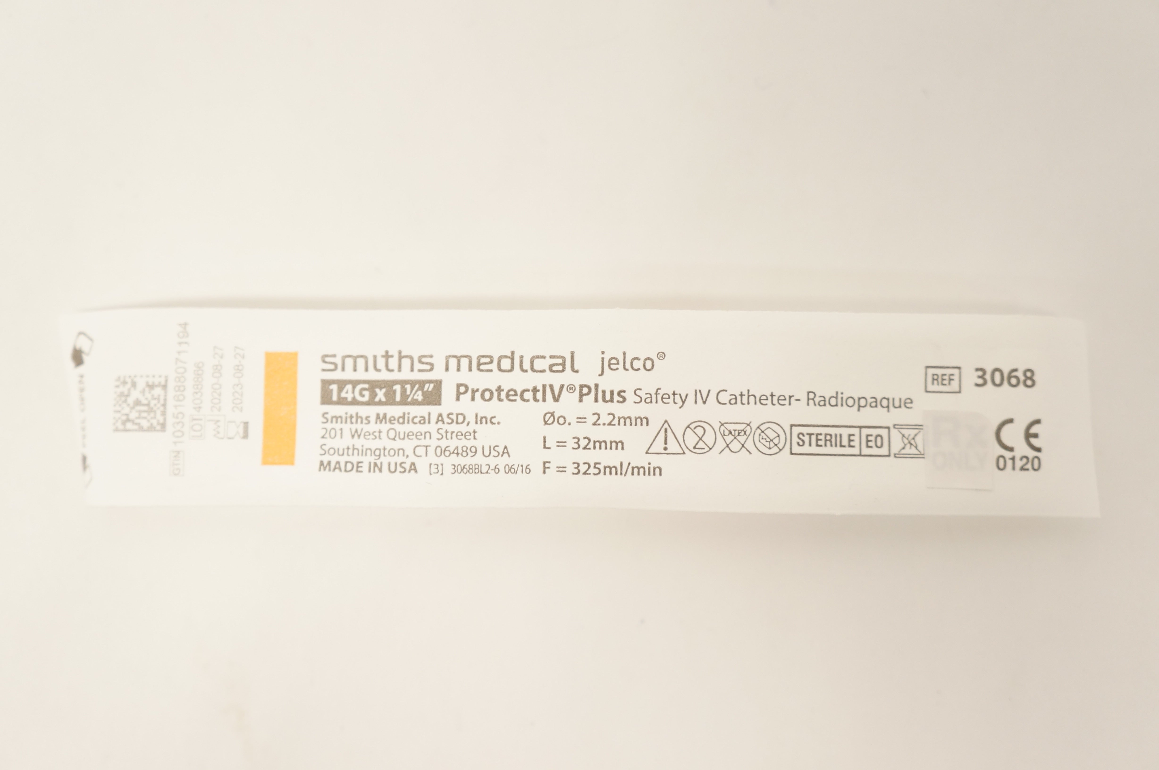 Smiths Medical 3068 ProtectIV Plus Safety Caths. 14G x 1-1/4inch