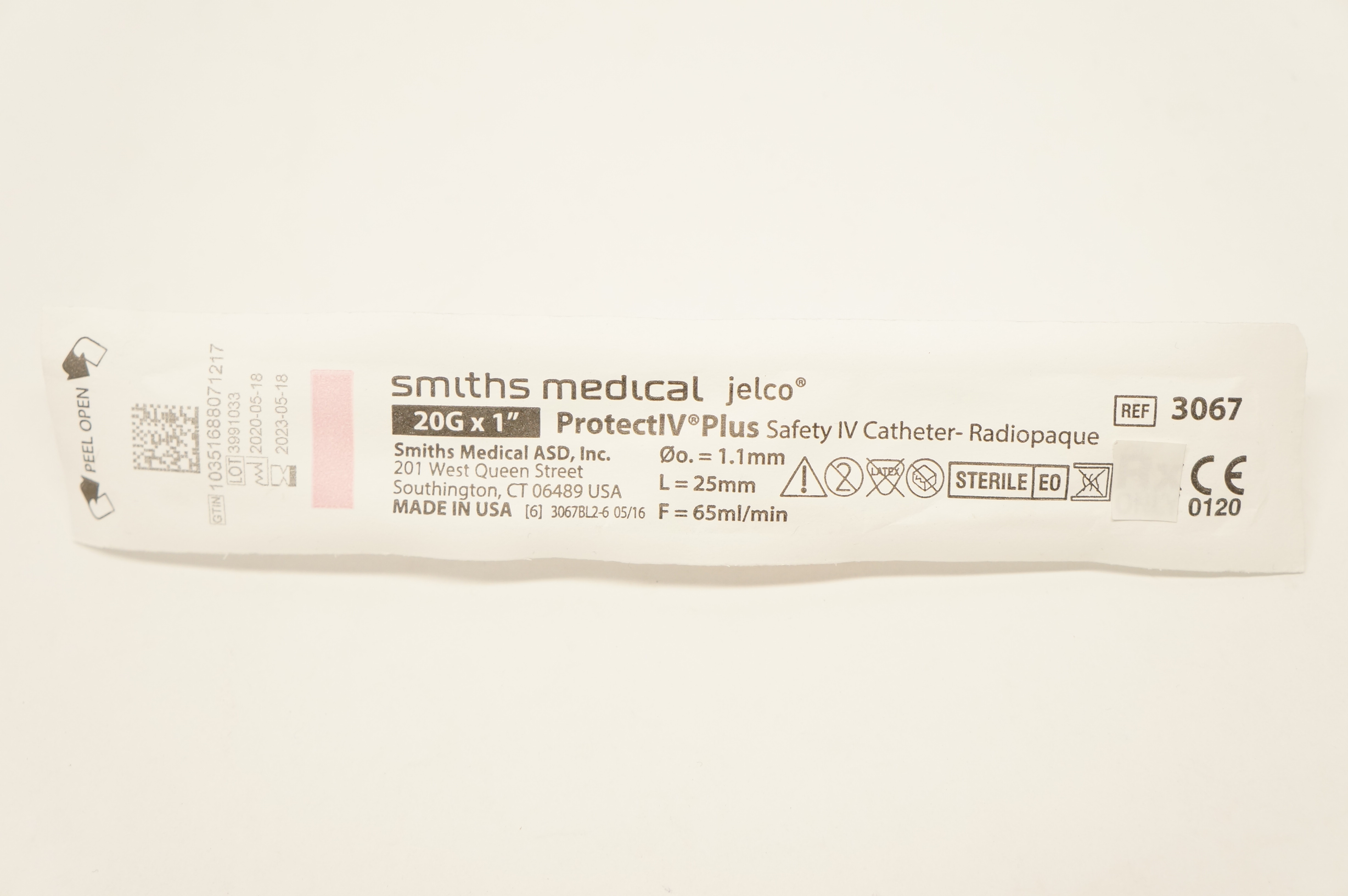 Smiths Medical 3067 Protect IV Plus Safety Cath. Radiopaque 20G x 1inch